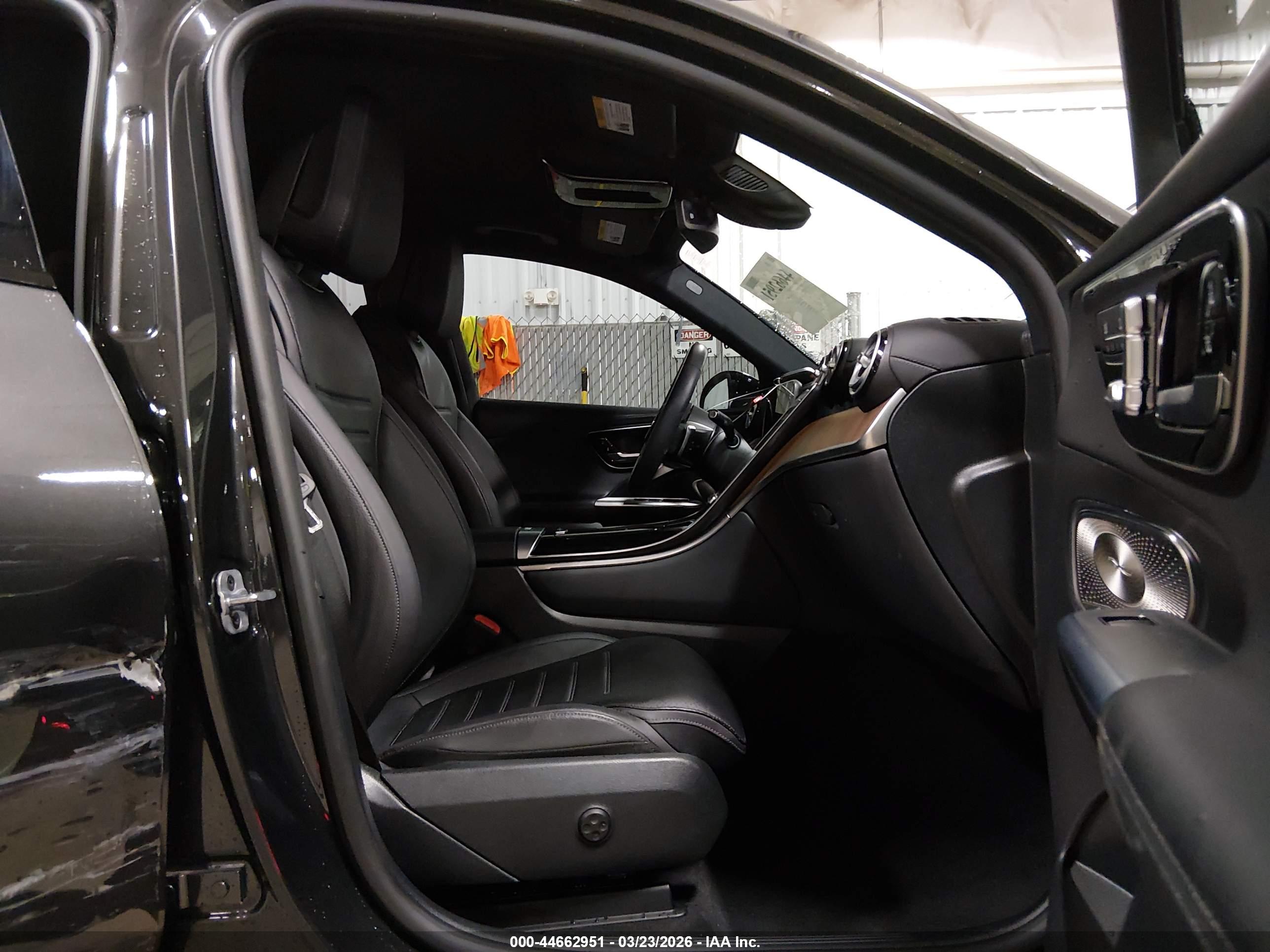 MERCEDES-BENZ GLC image 5