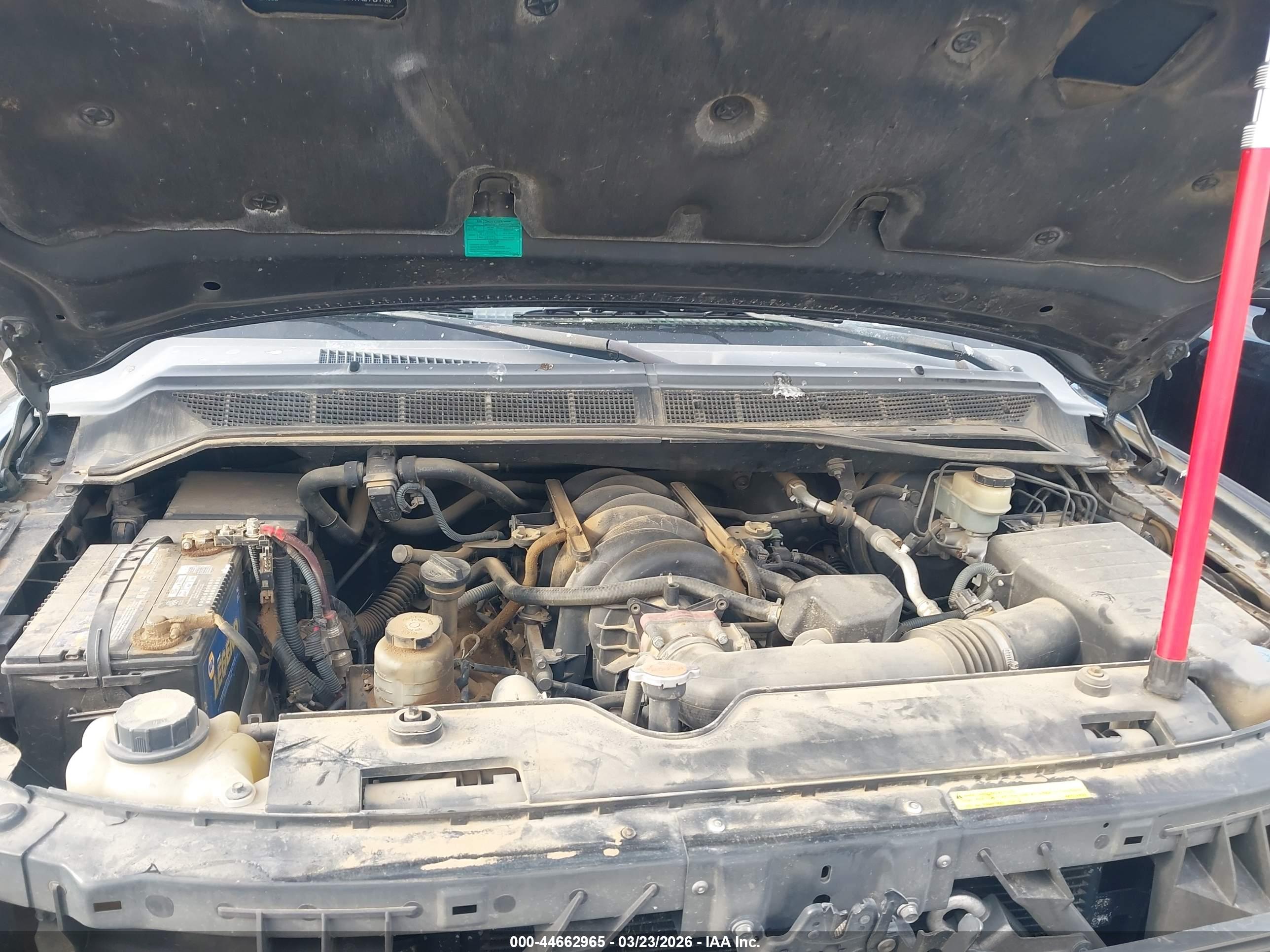NISSAN TITAN image 10