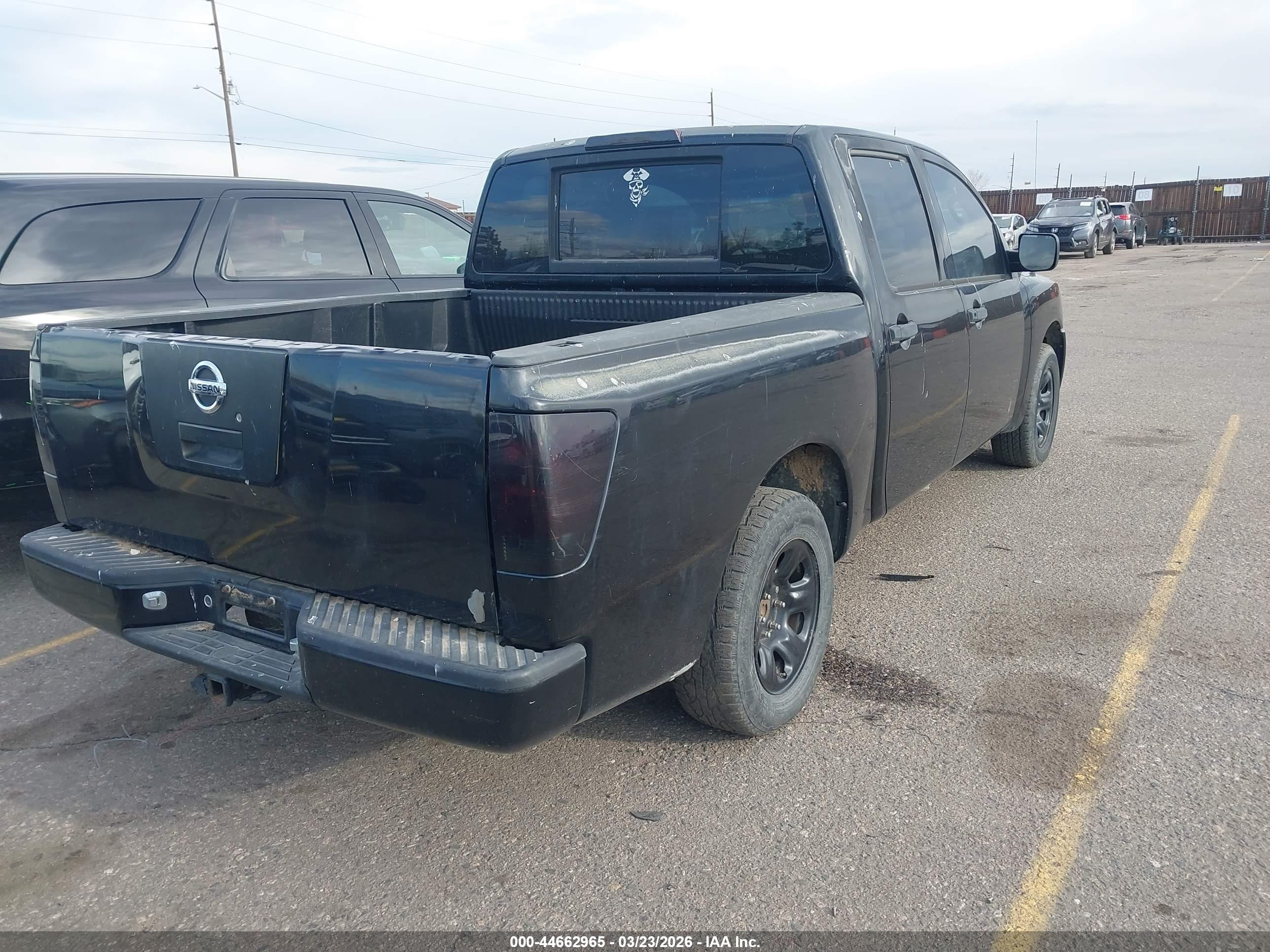 NISSAN TITAN image 4