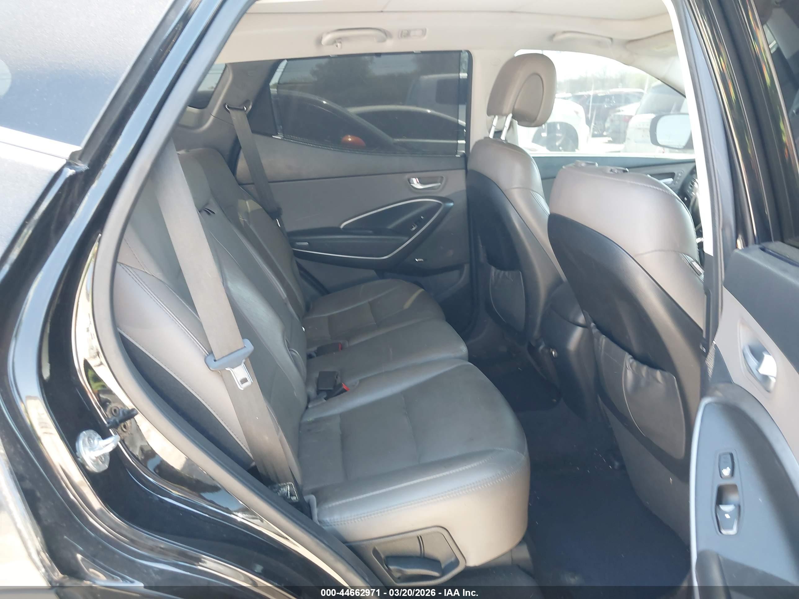 HYUNDAI SANTA image 8