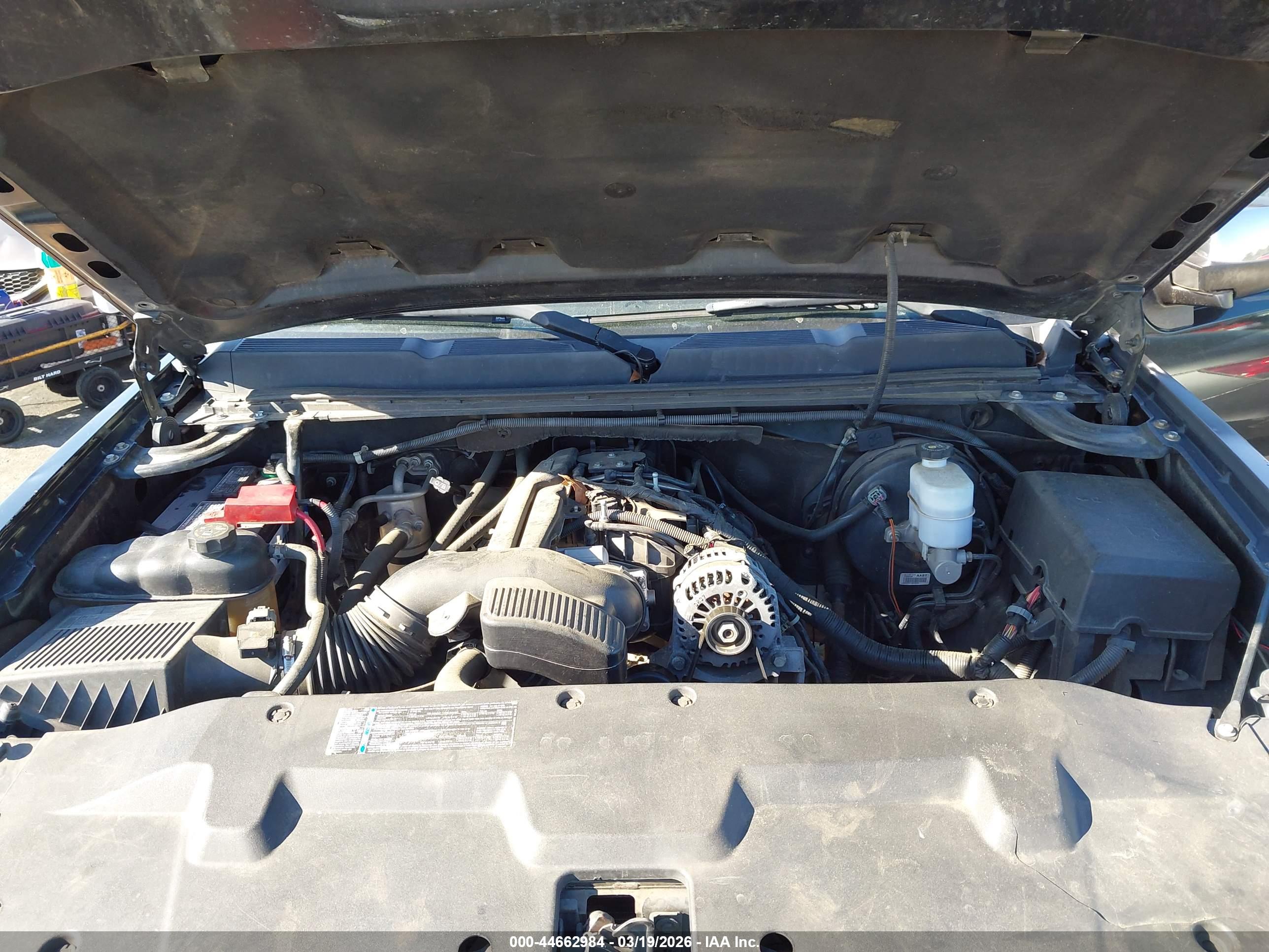 CHEVROLET SILVERADO image 10