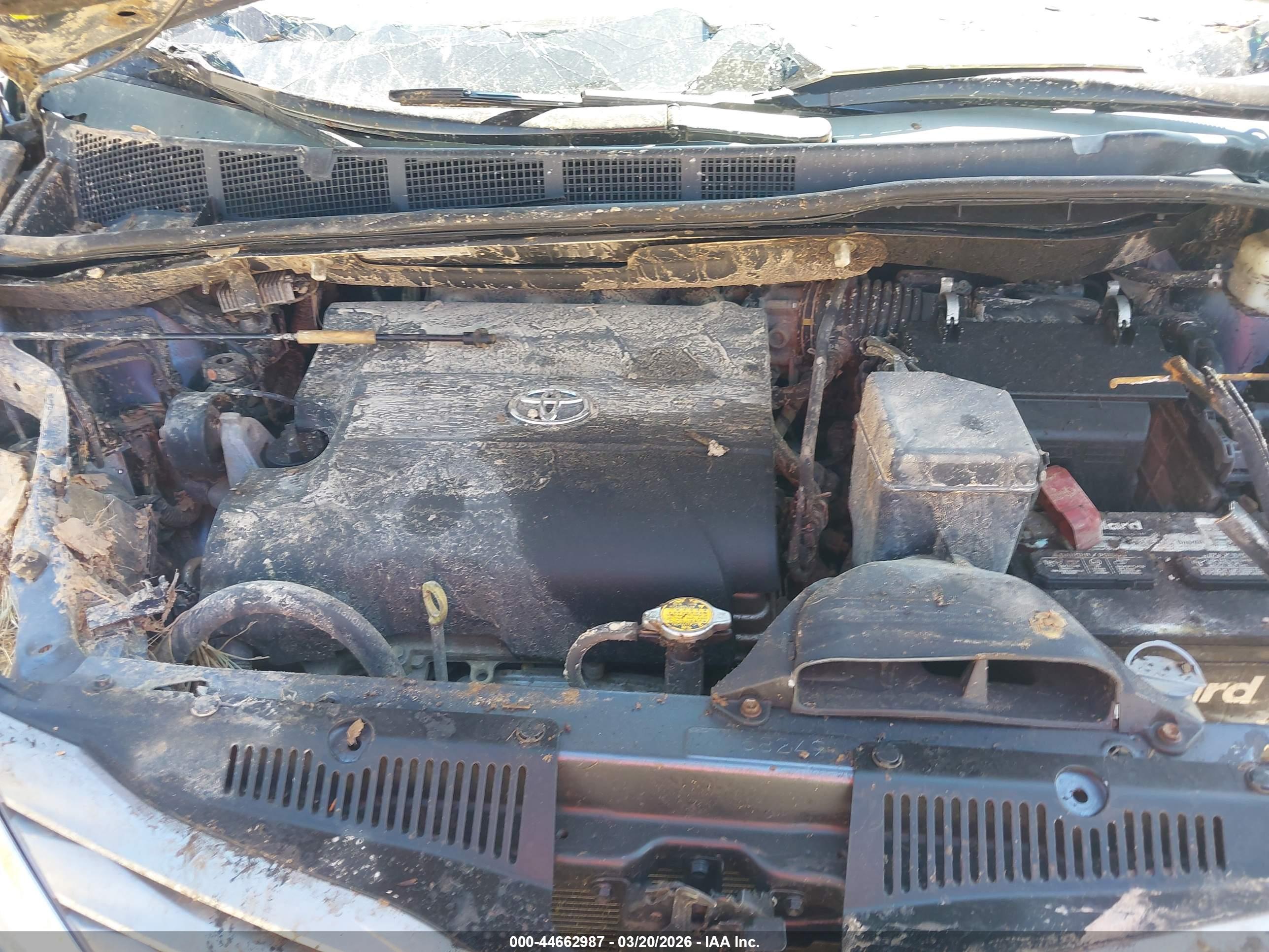 TOYOTA SIENNA image 10