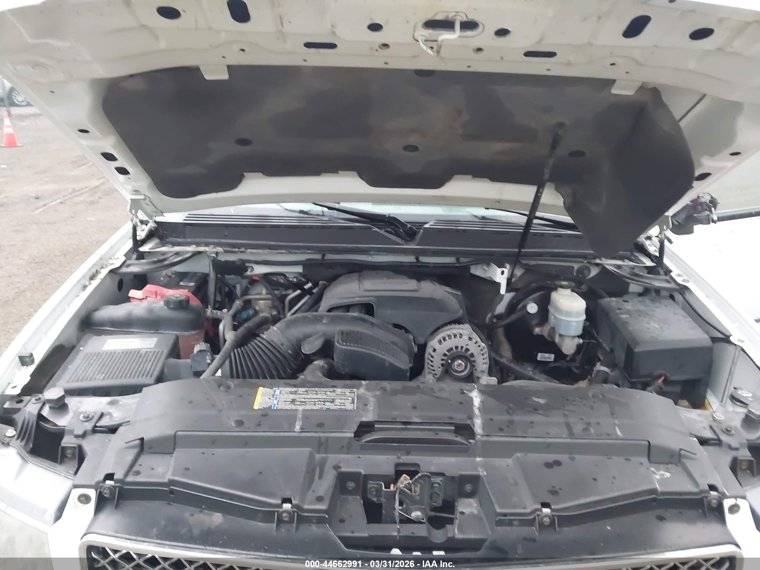 CHEVROLET TAHOE image 10