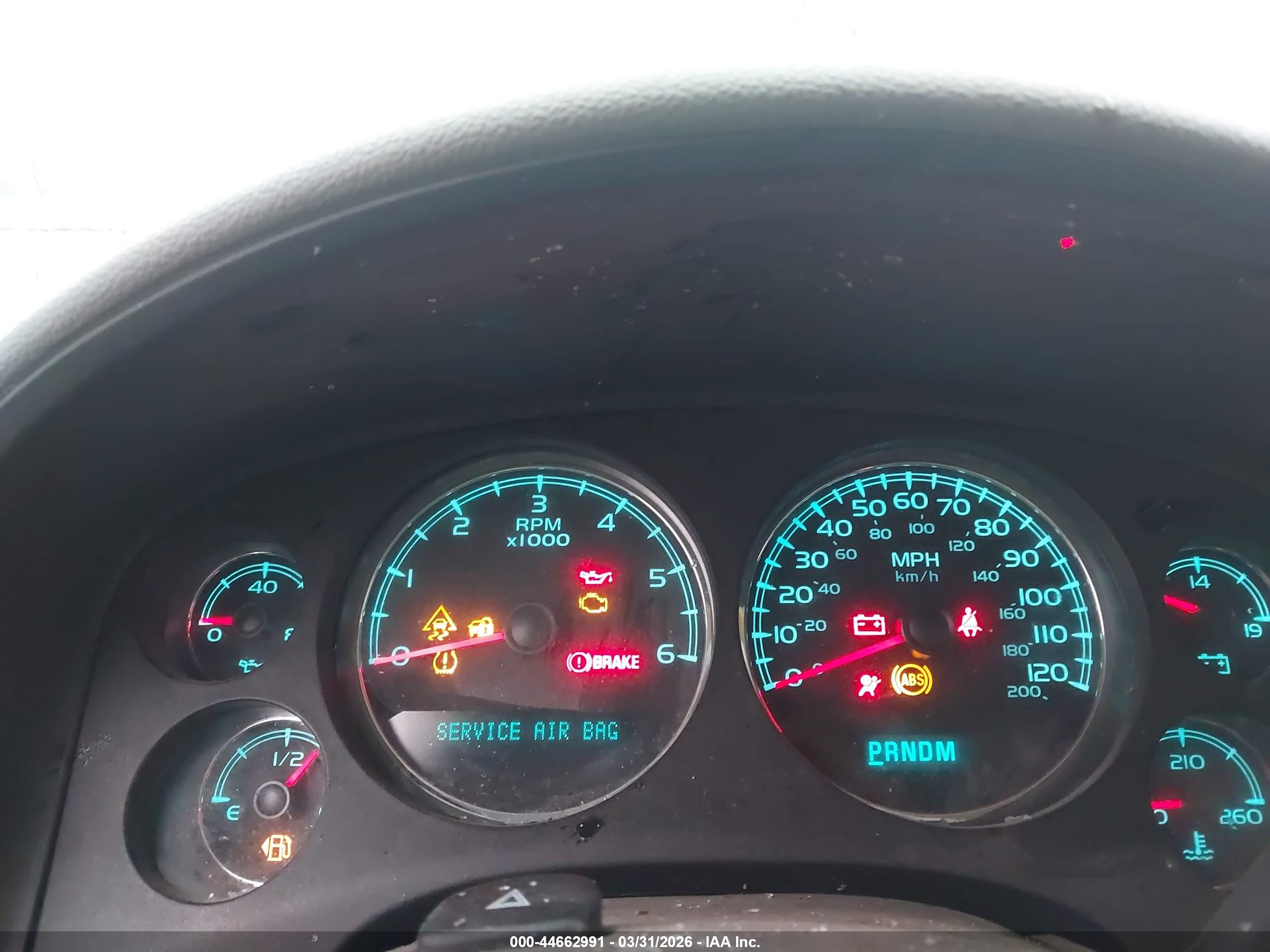 CHEVROLET TAHOE image 7