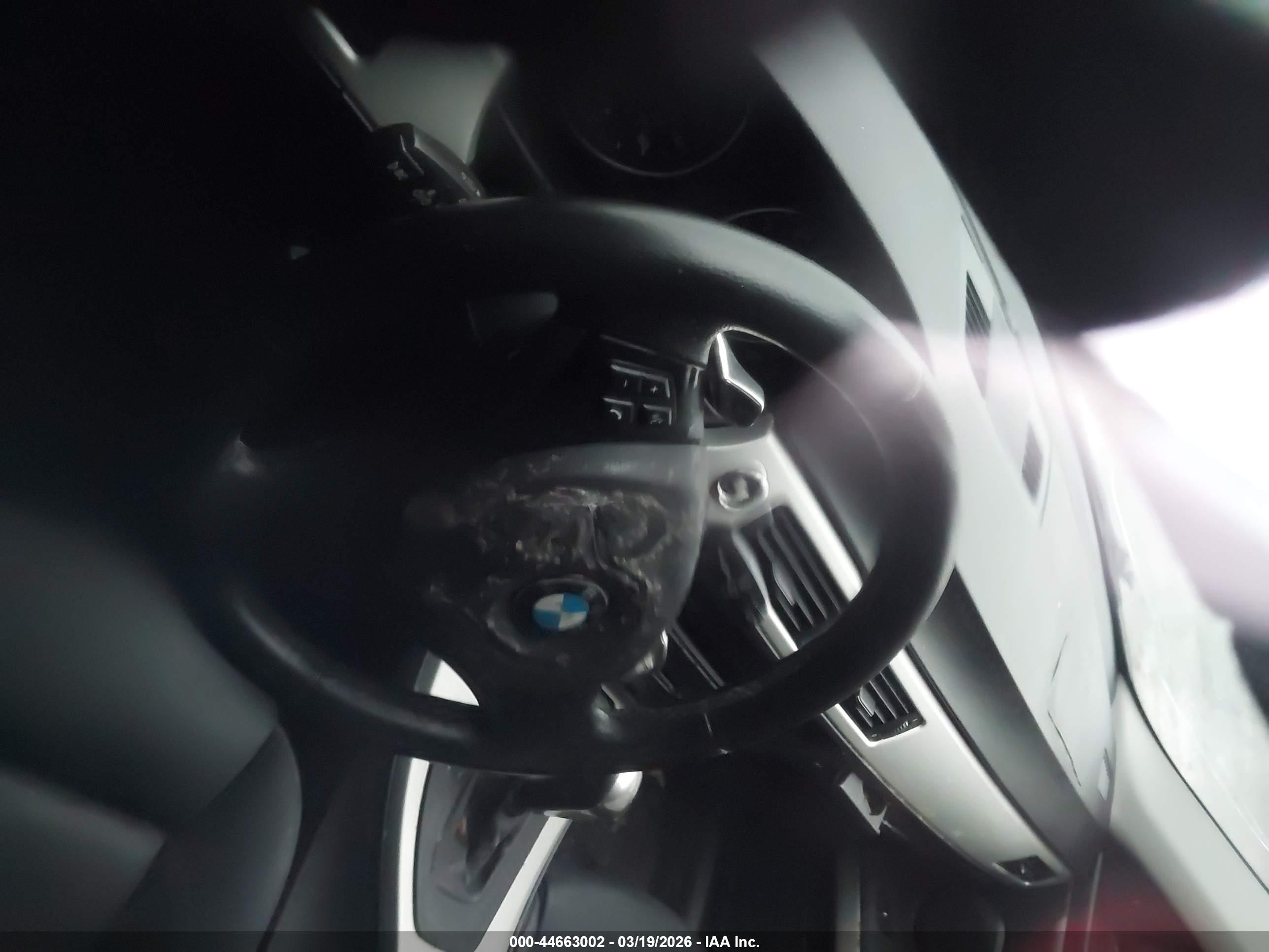 BMW 335I image 7