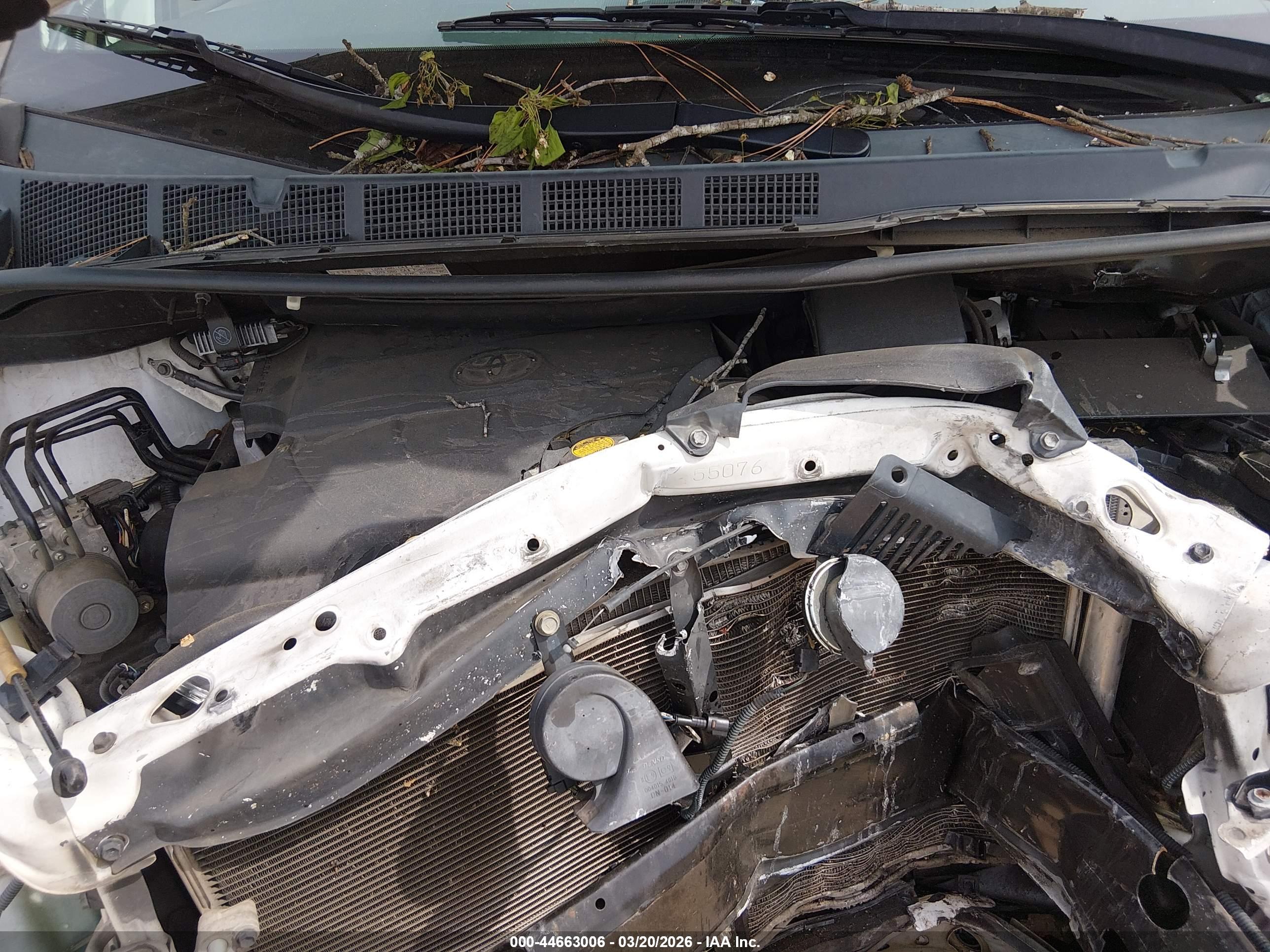 TOYOTA SIENNA image 10