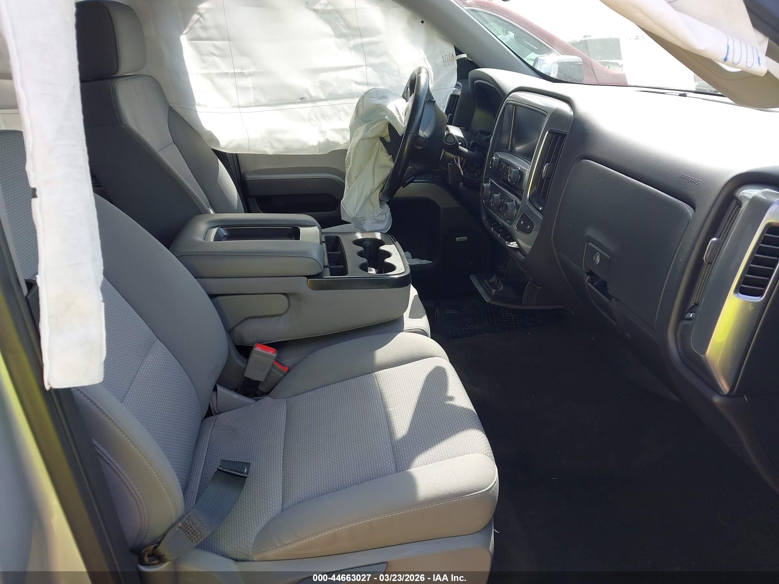 CHEVROLET SILVERADO image 5