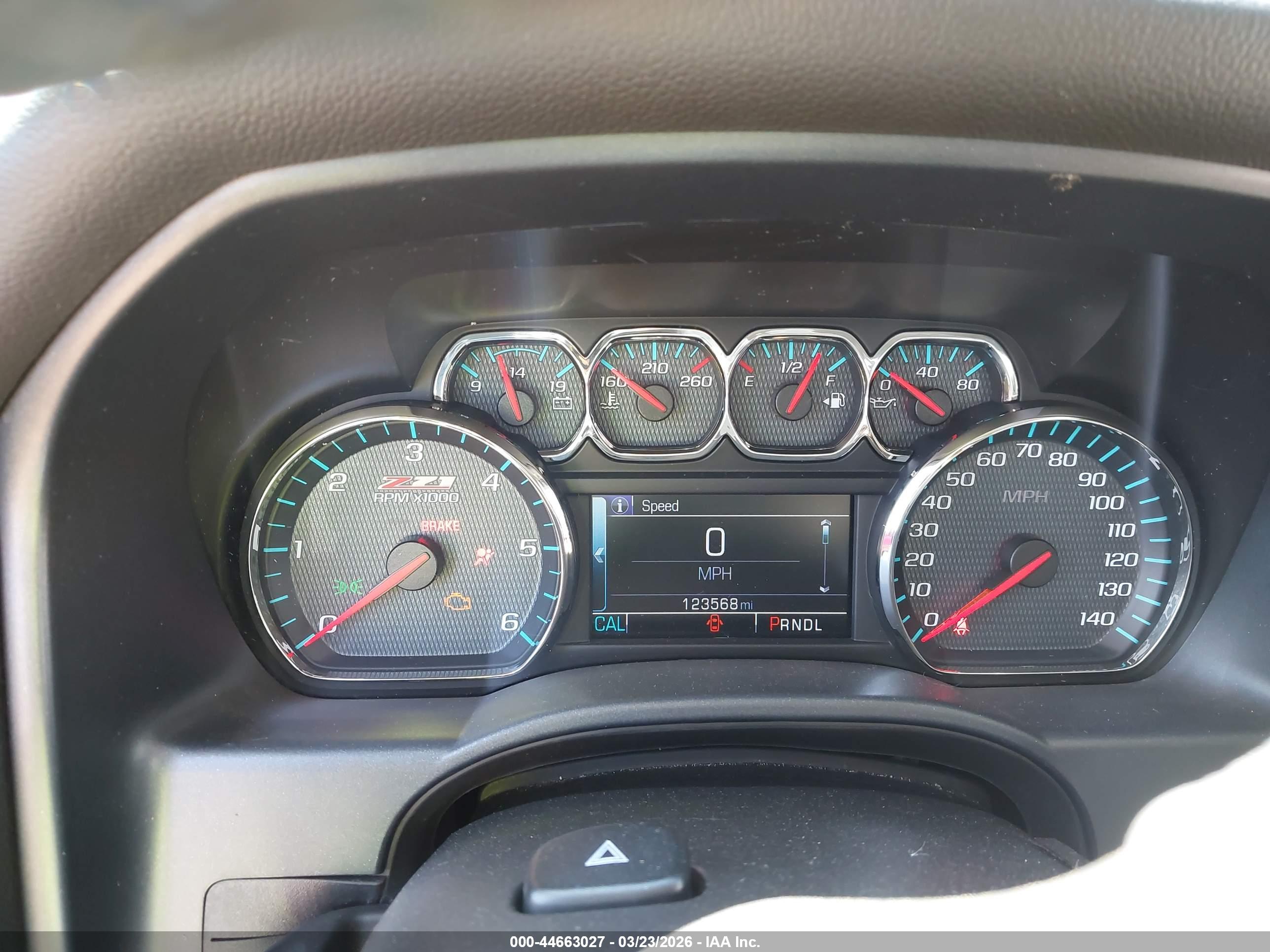 CHEVROLET SILVERADO image 7