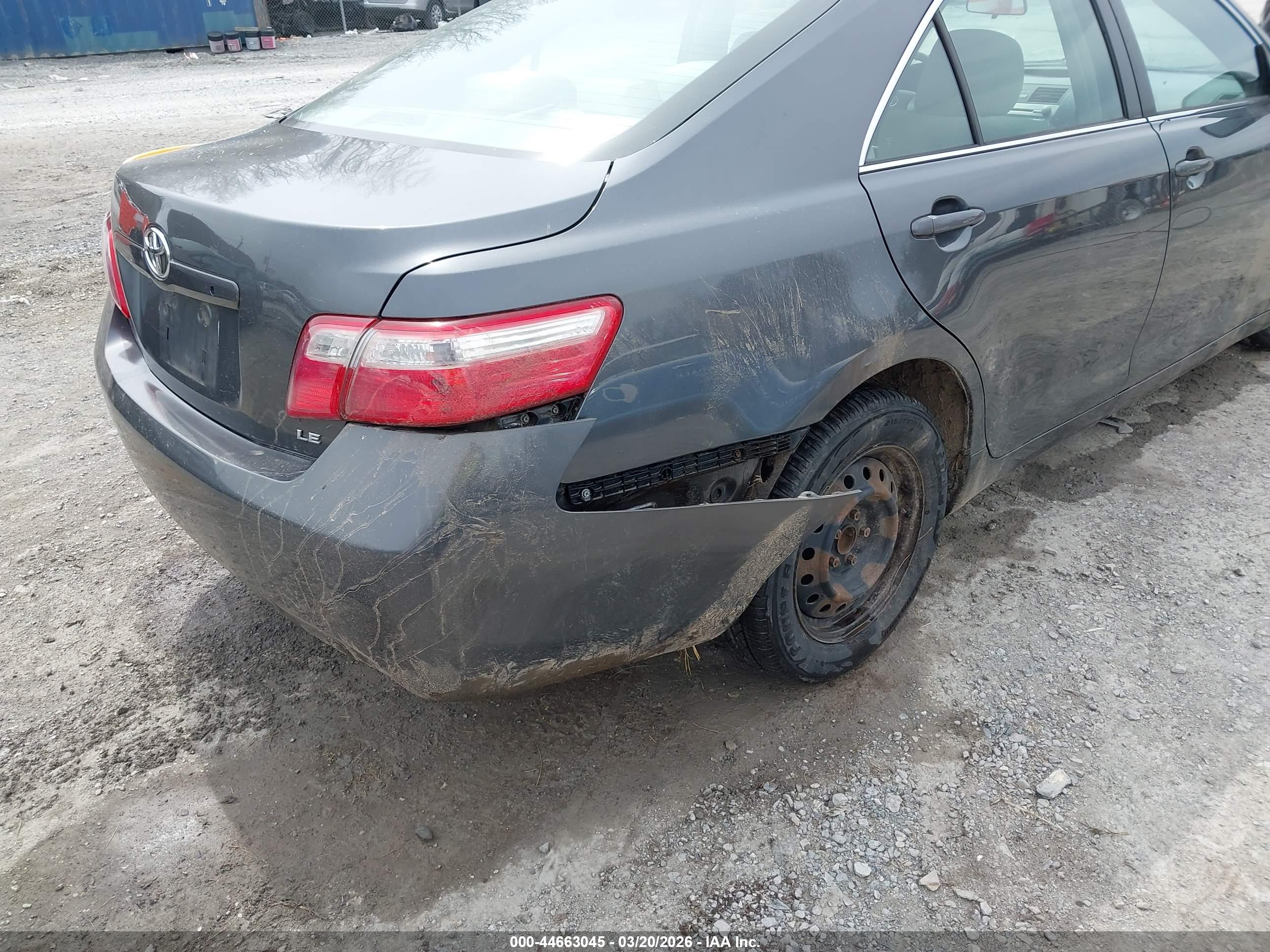 TOYOTA CAMRY image 6