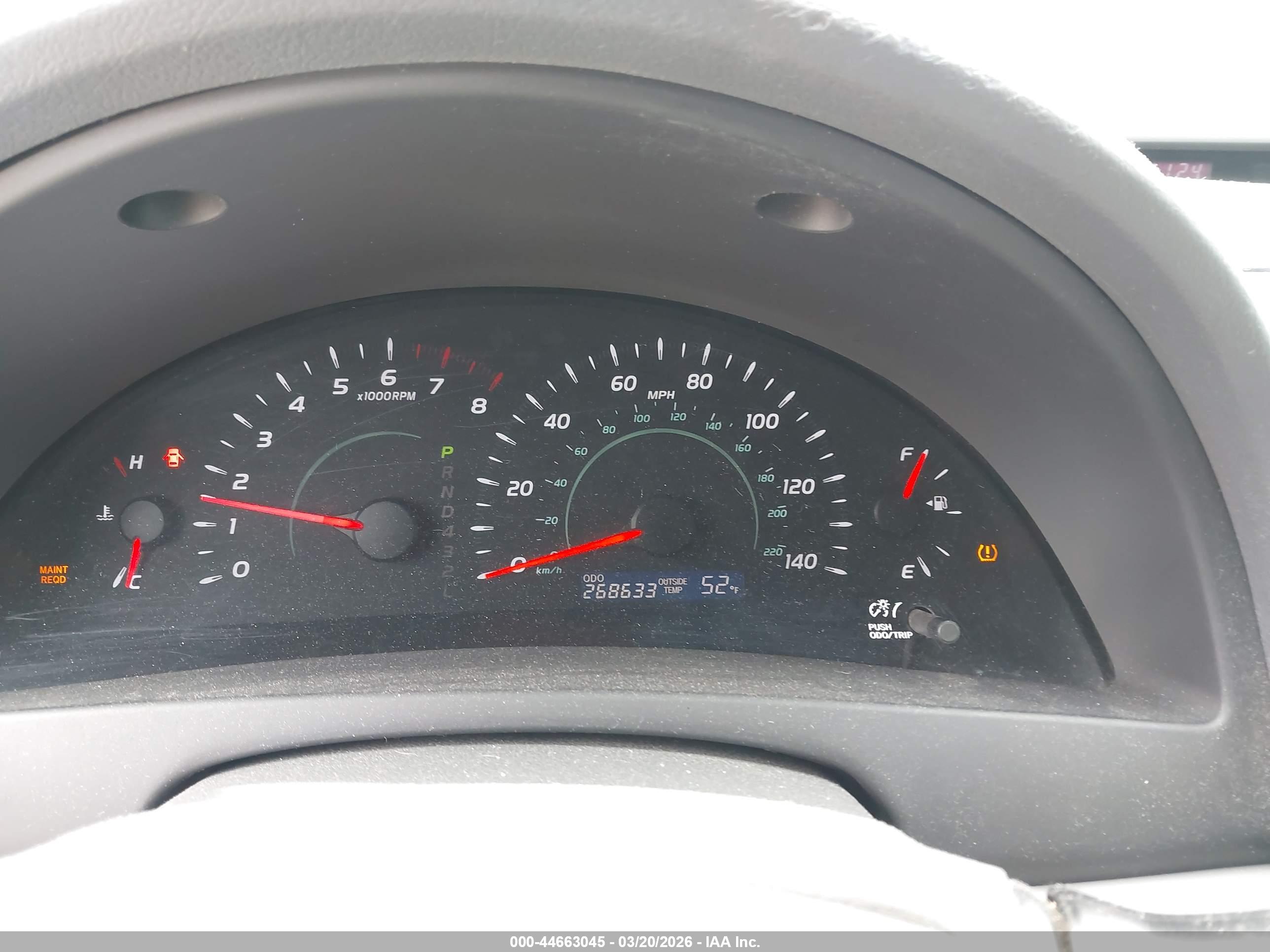 TOYOTA CAMRY image 7