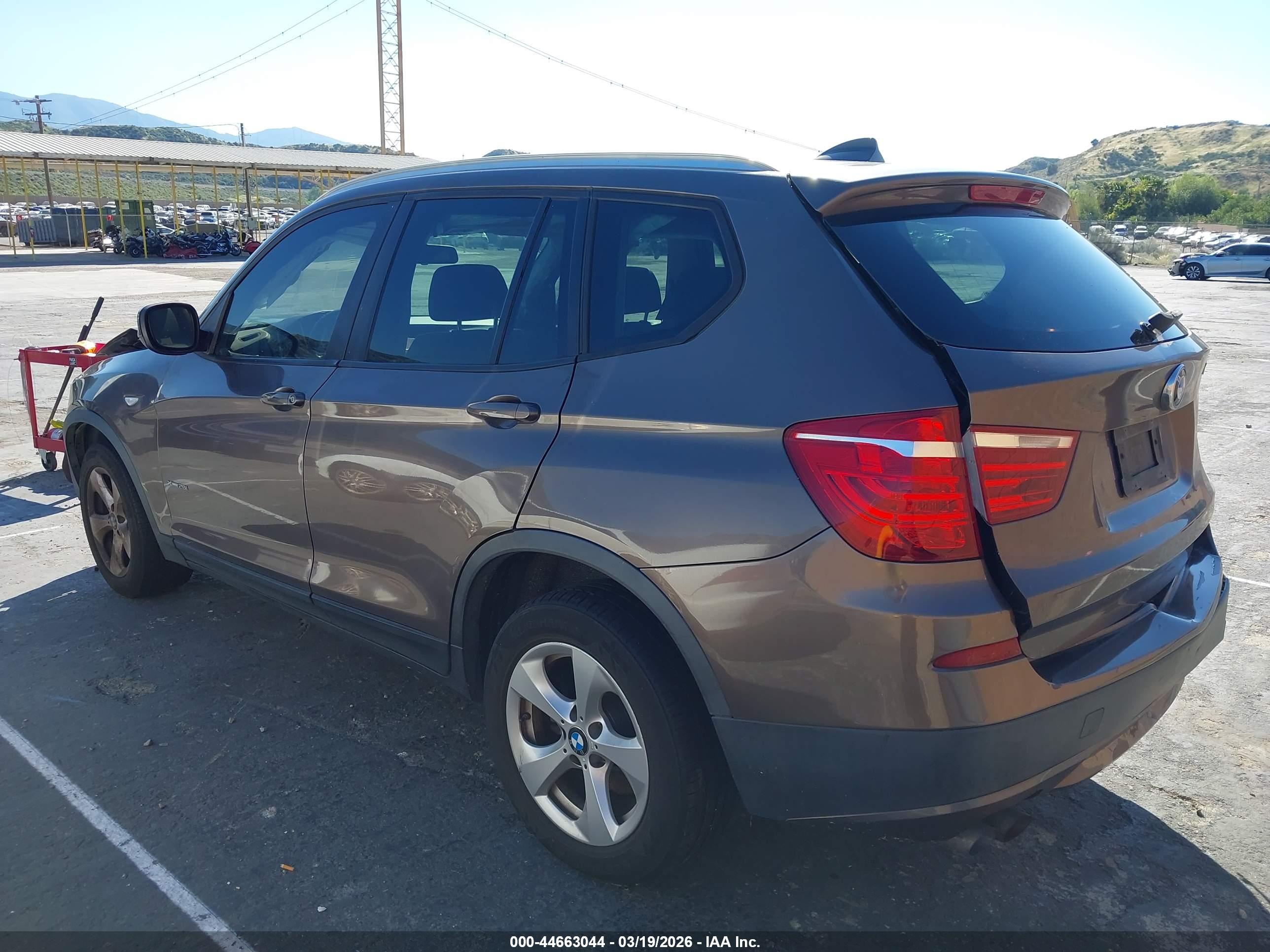 BMW X3 image 3