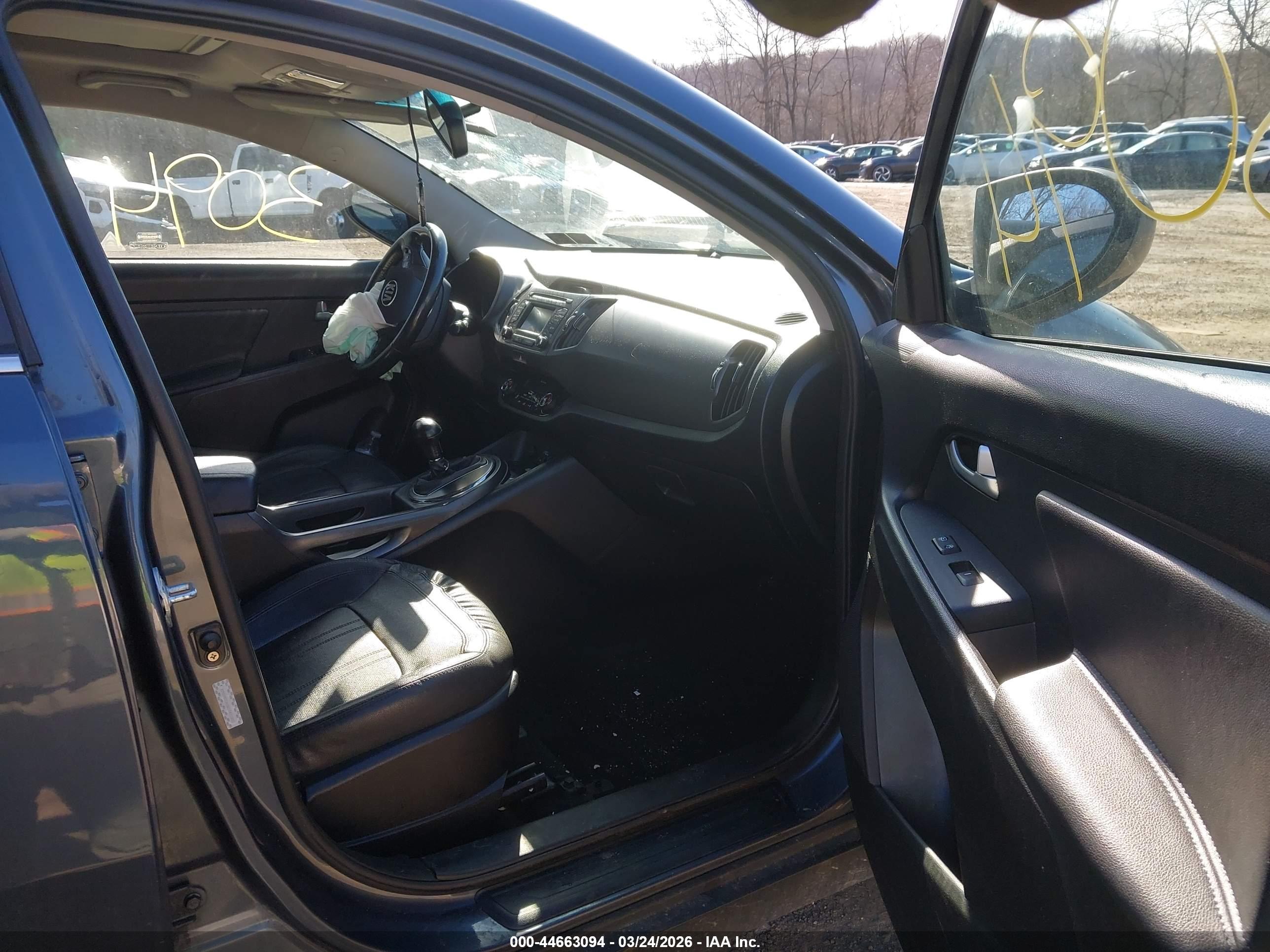KIA SPORTAGE image 5