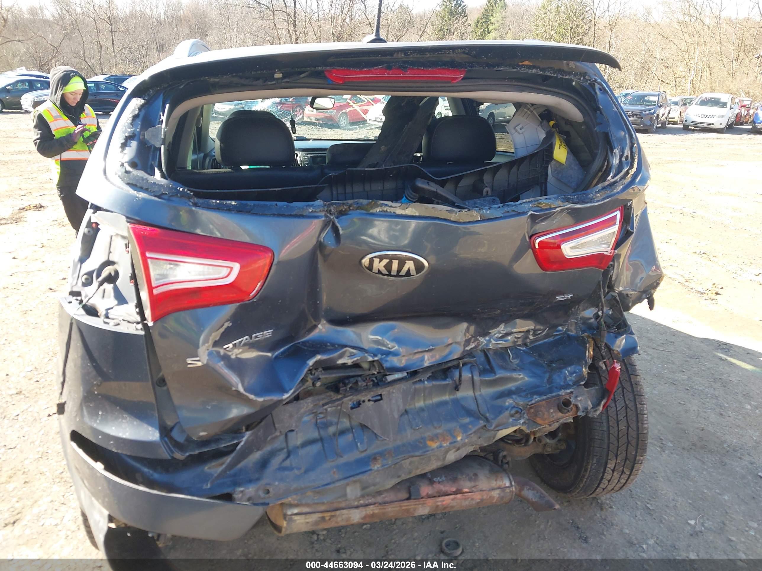 KIA SPORTAGE image 6