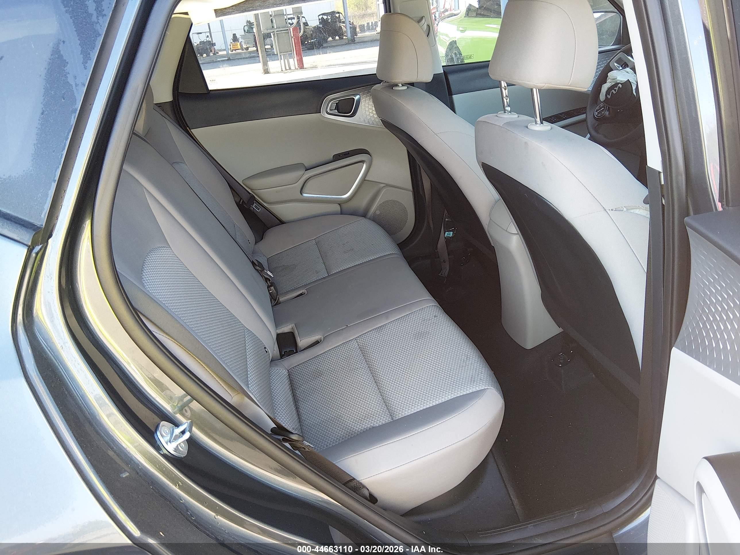 KIA SOUL image 8