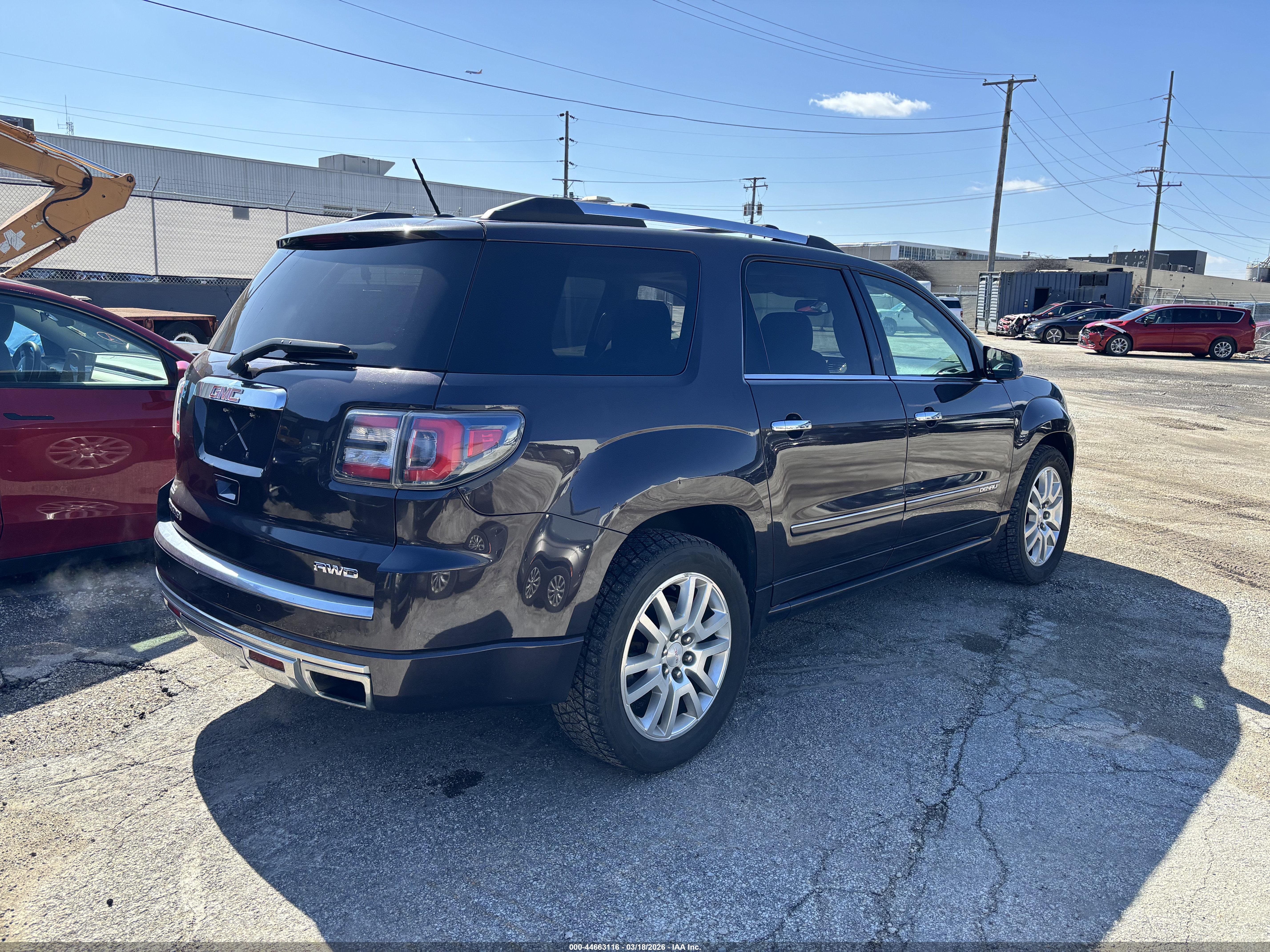 GMC ACADIA image 4