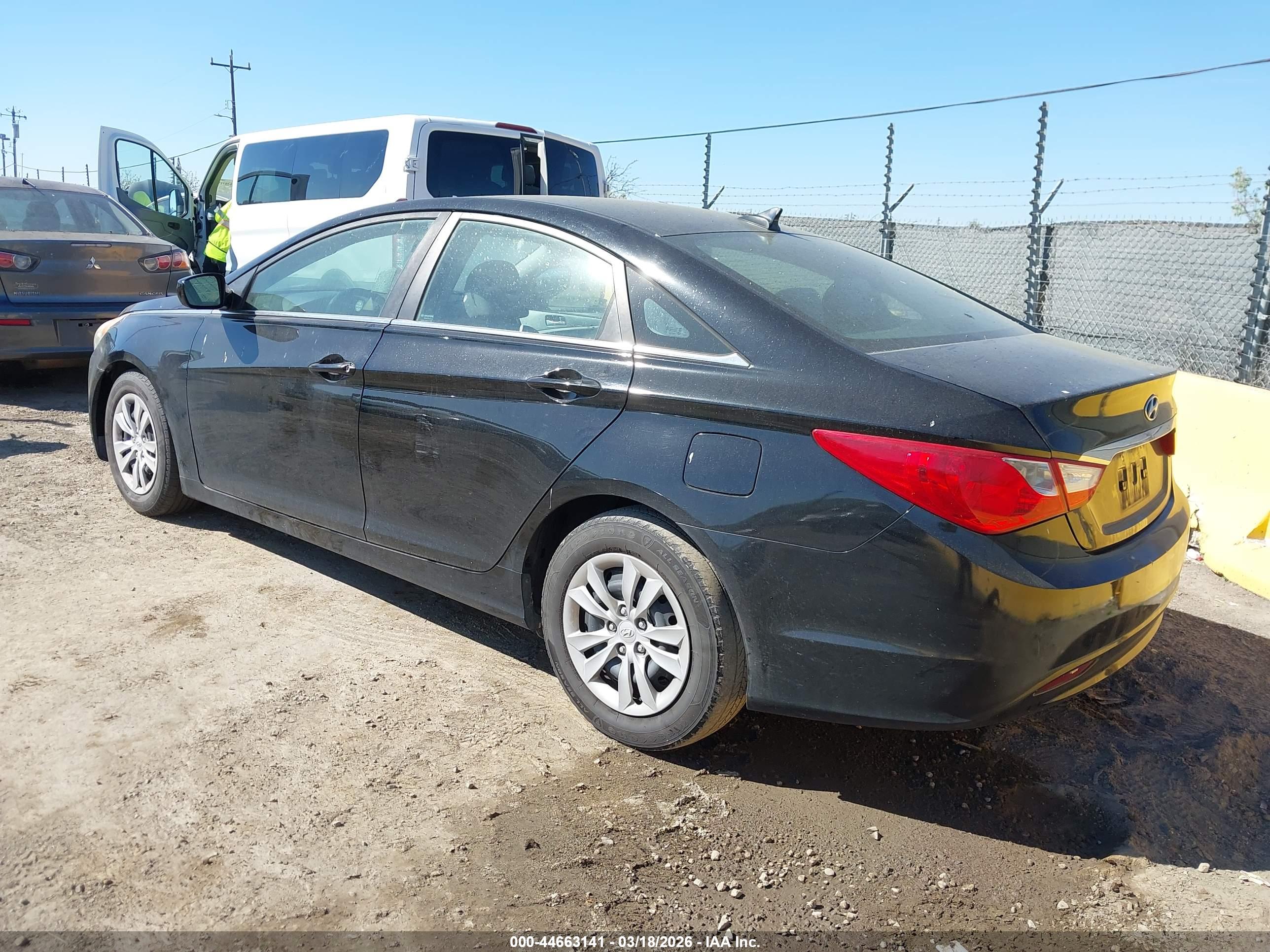 HYUNDAI SONATA image 3
