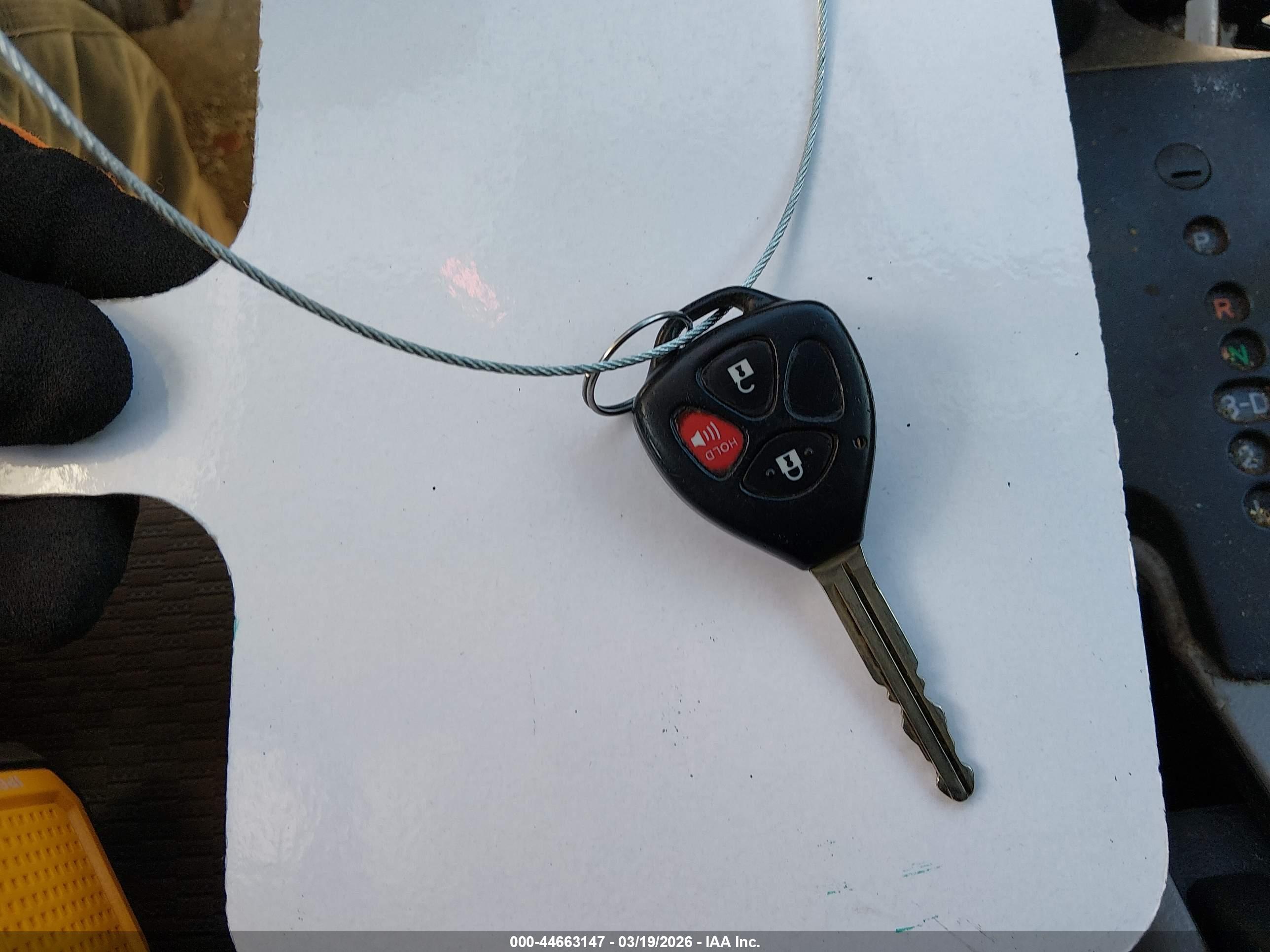 TOYOTA RAV4 image 11