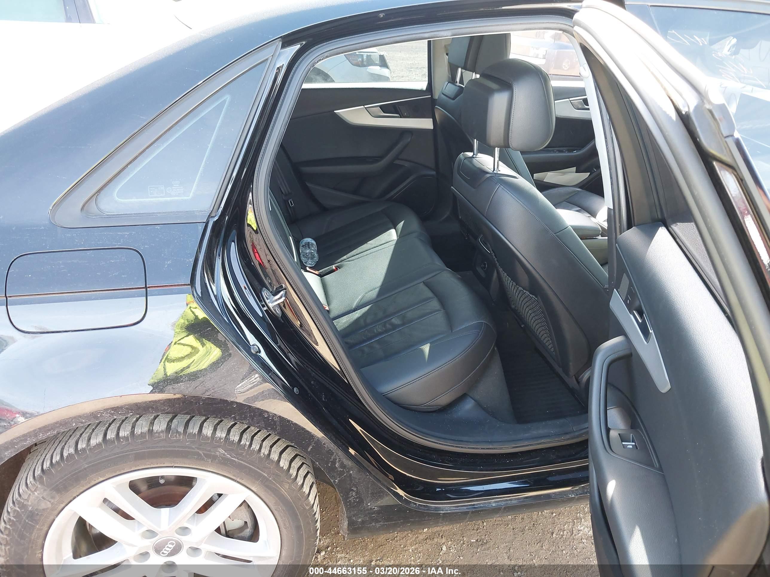 AUDI A4 image 8