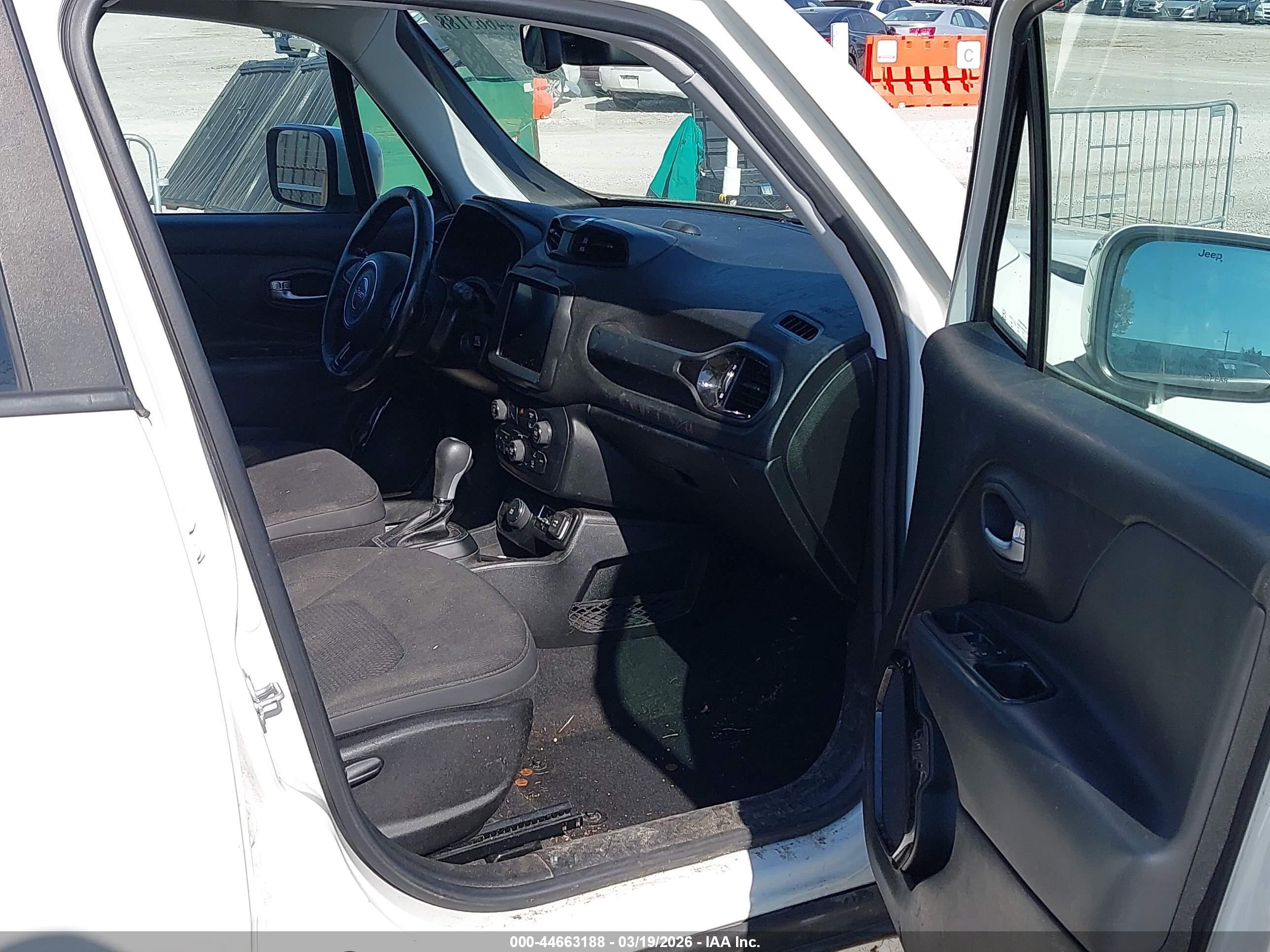 JEEP RENEGADE image 5