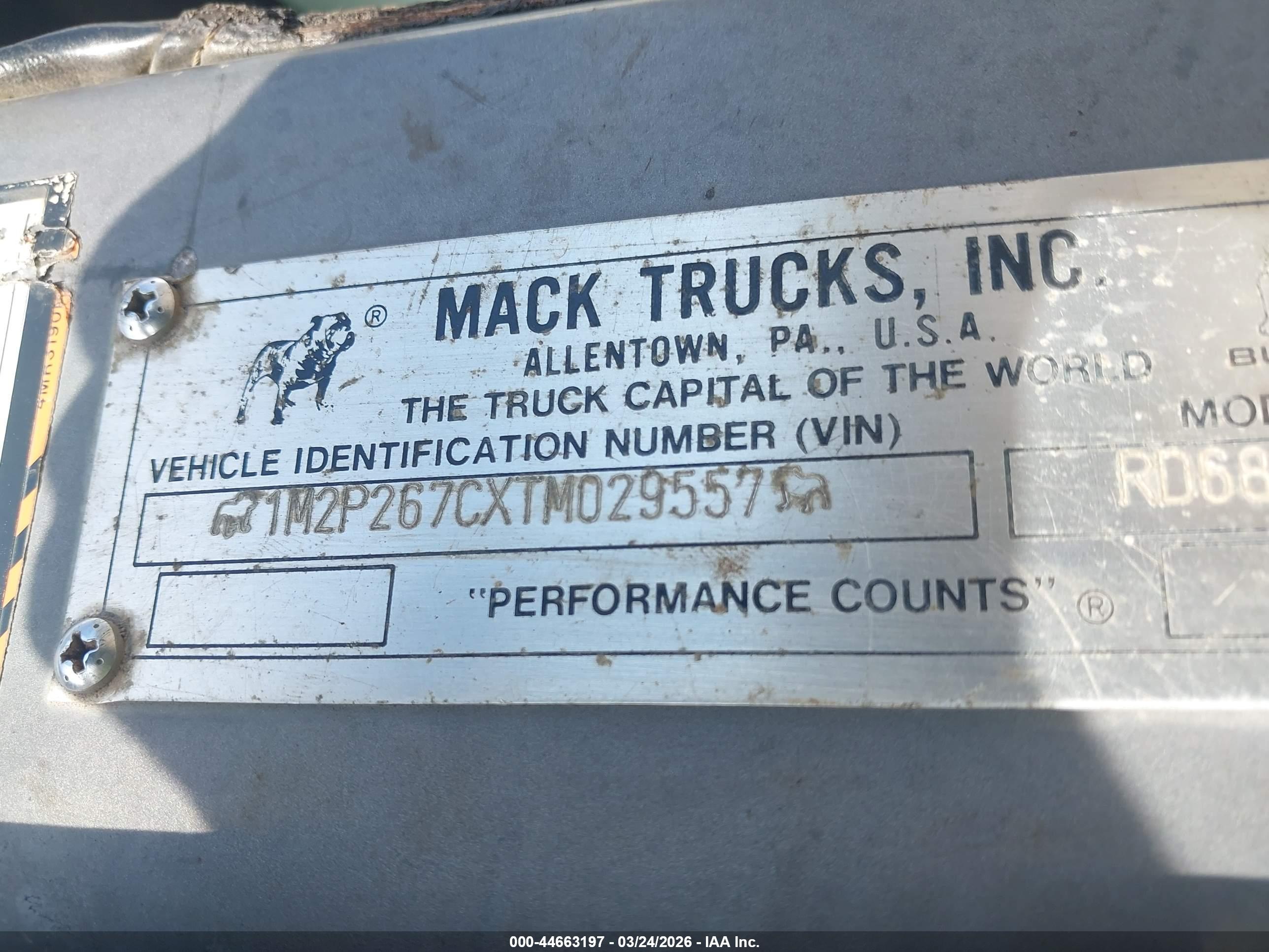MACK 600 image 9