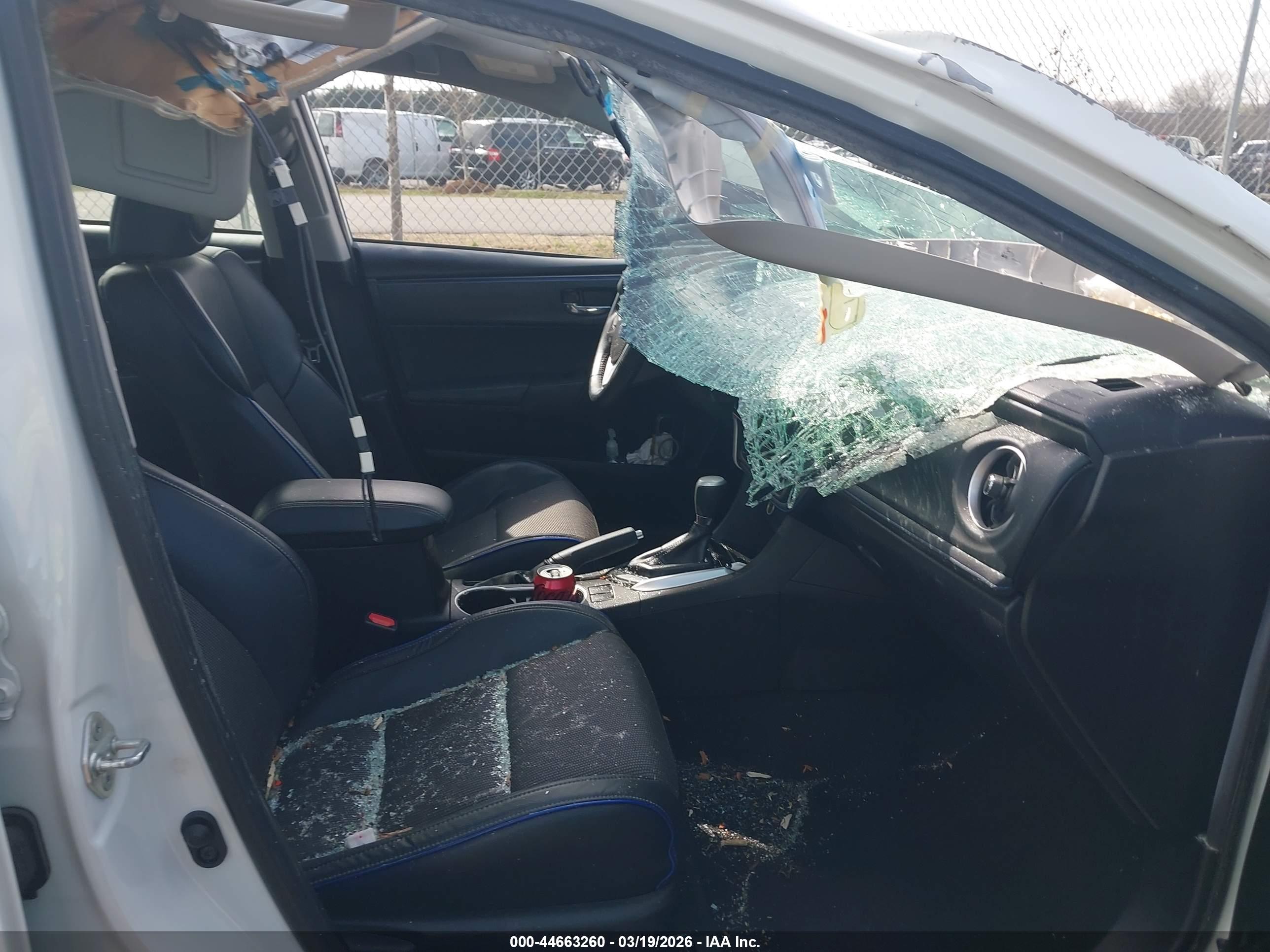 TOYOTA COROLLA image 5