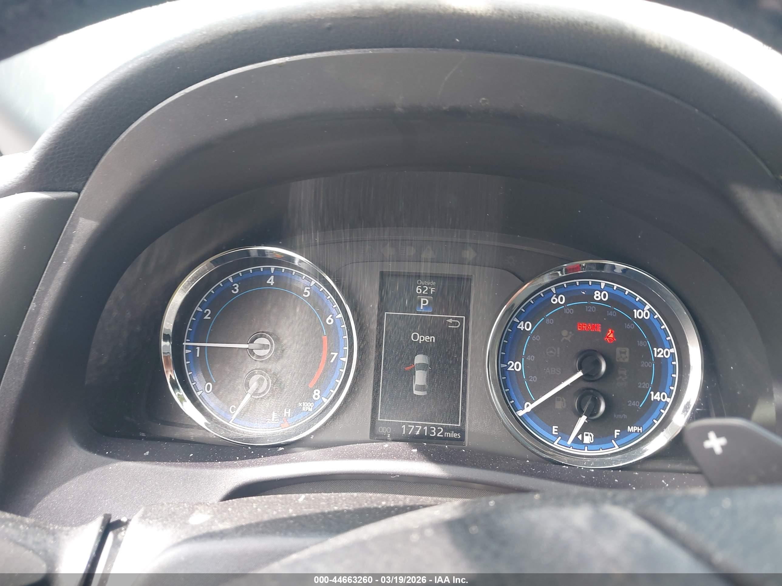 TOYOTA COROLLA image 7