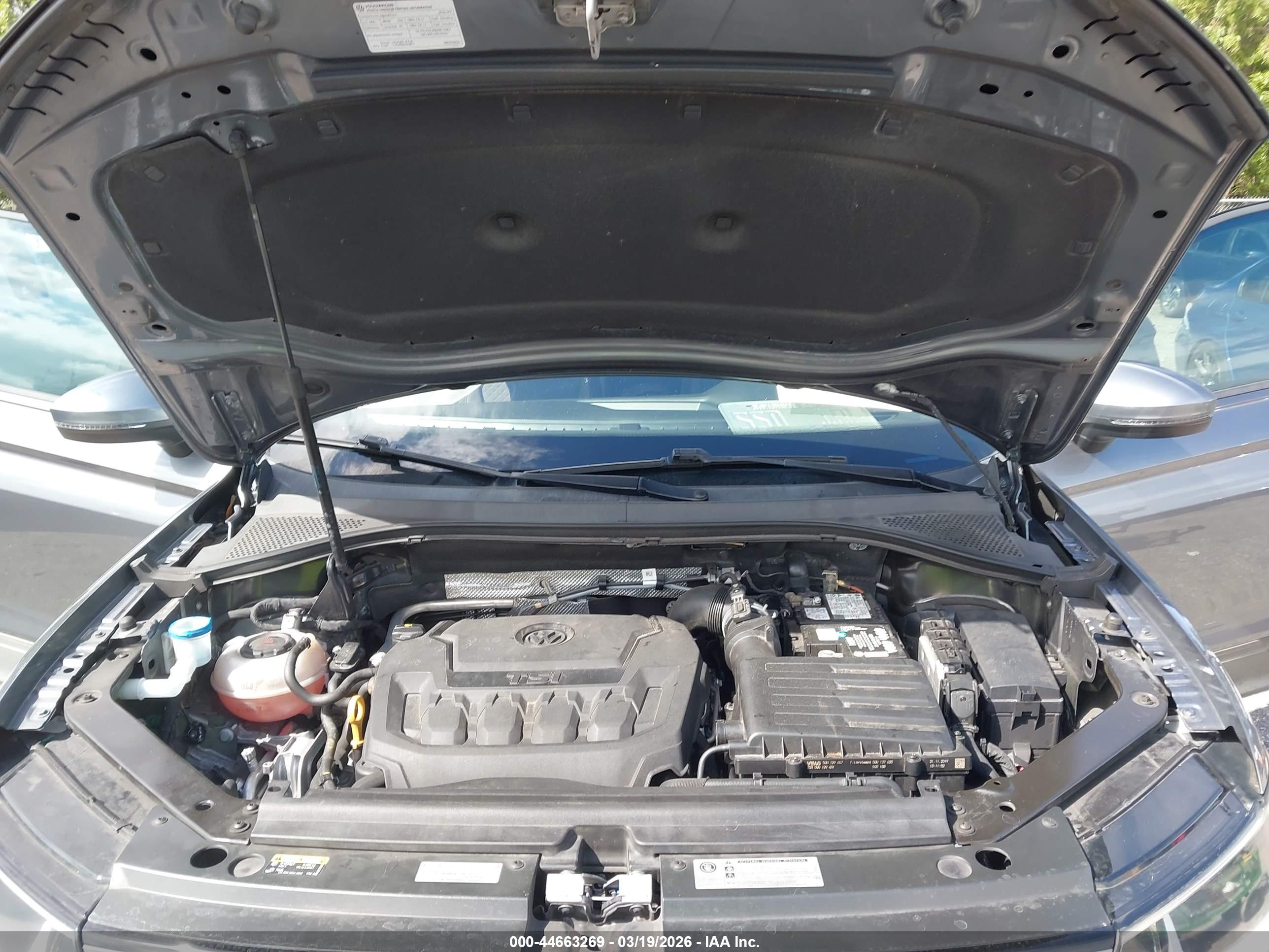 VOLKSWAGEN TIGUAN image 10