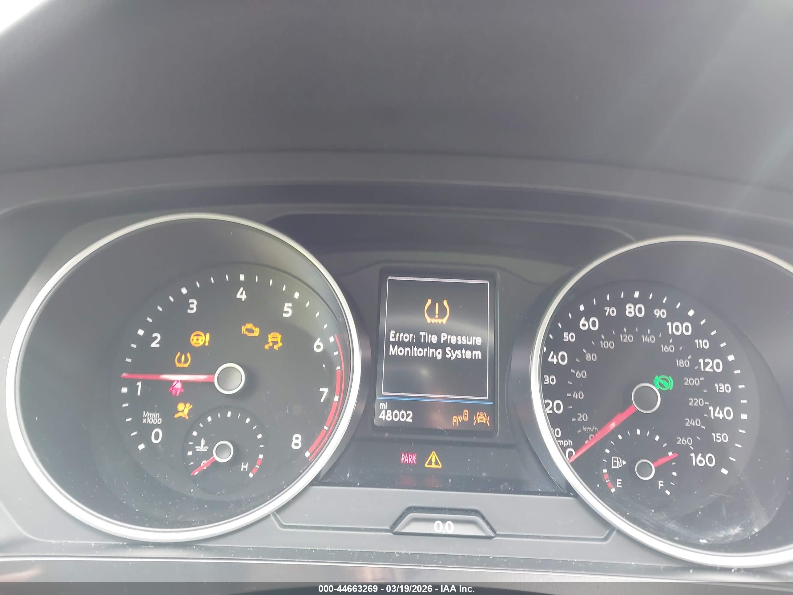 VOLKSWAGEN TIGUAN image 7