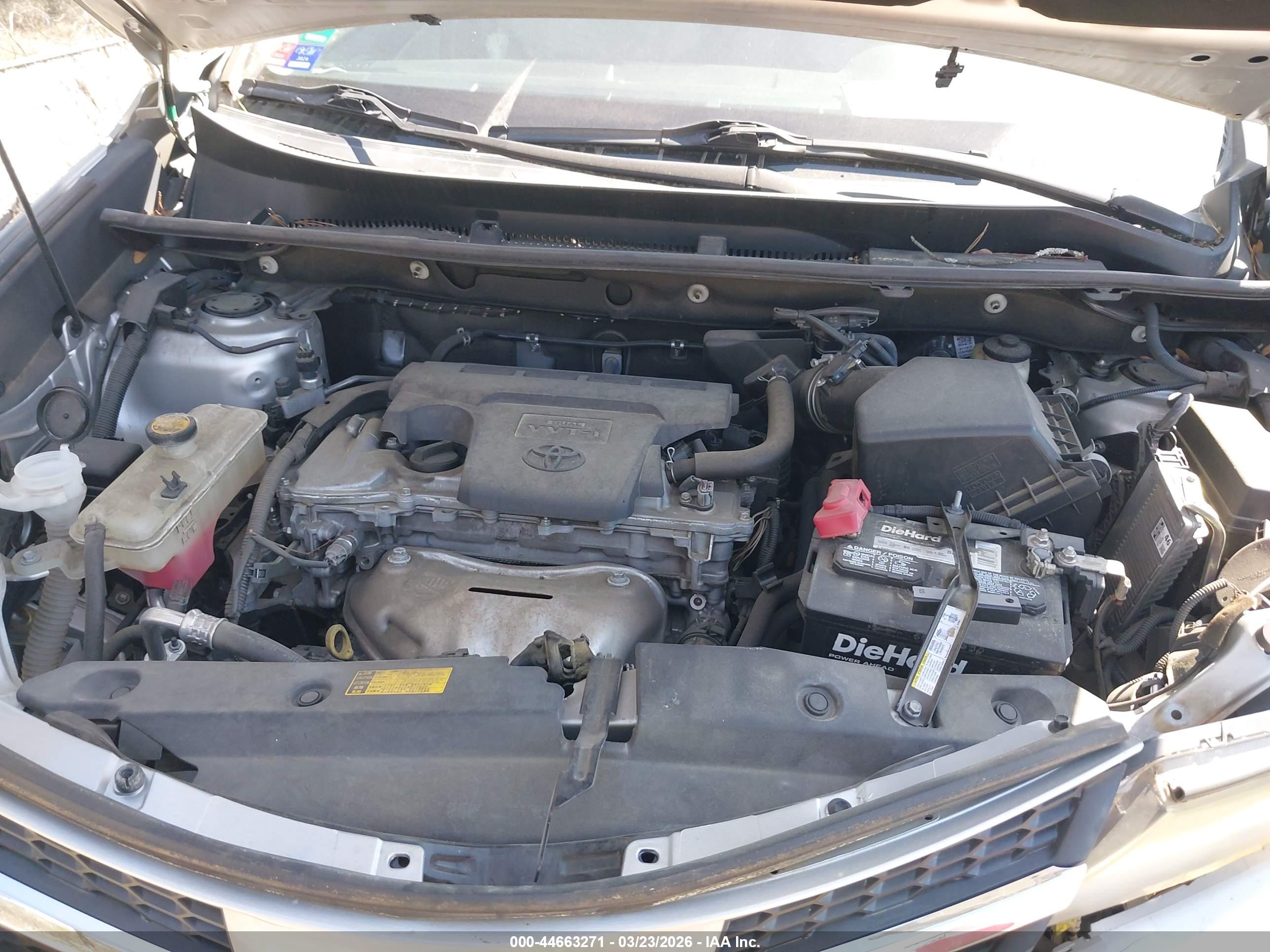 TOYOTA RAV4 image 10