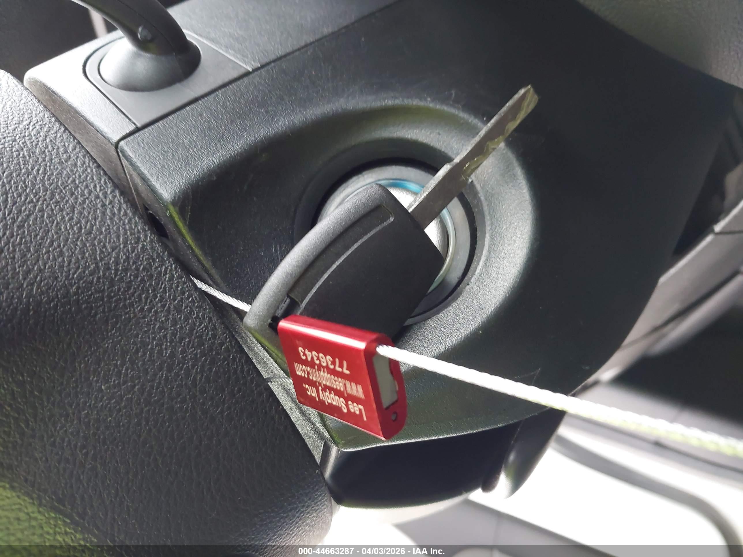 FORD ESCAPE image 11