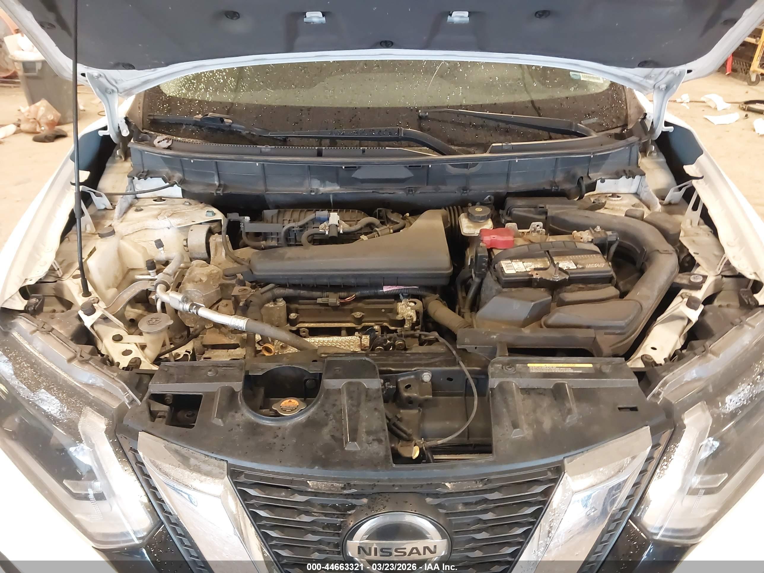 NISSAN ROGUE image 10