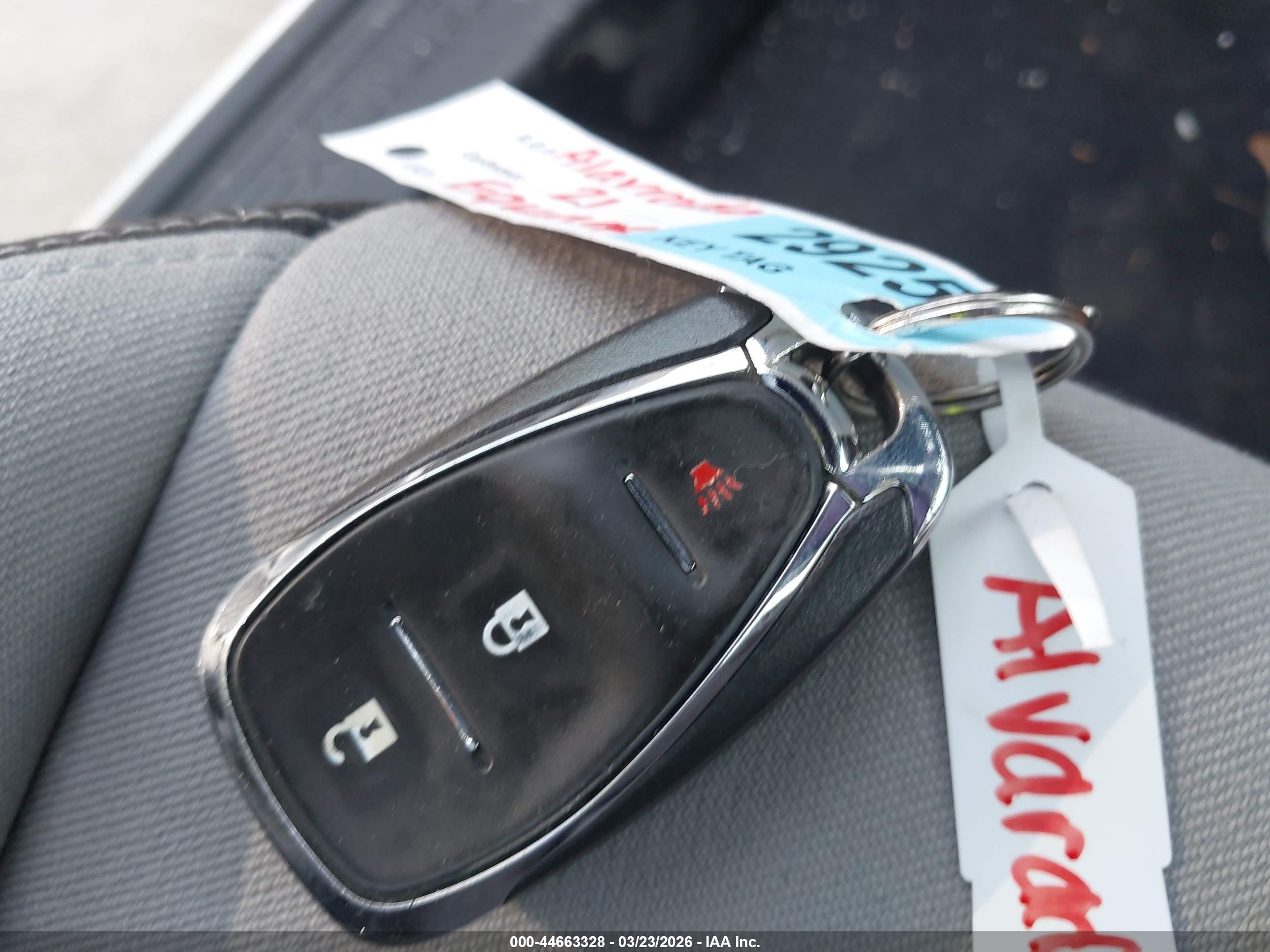 CHEVROLET EQUINOX image 11