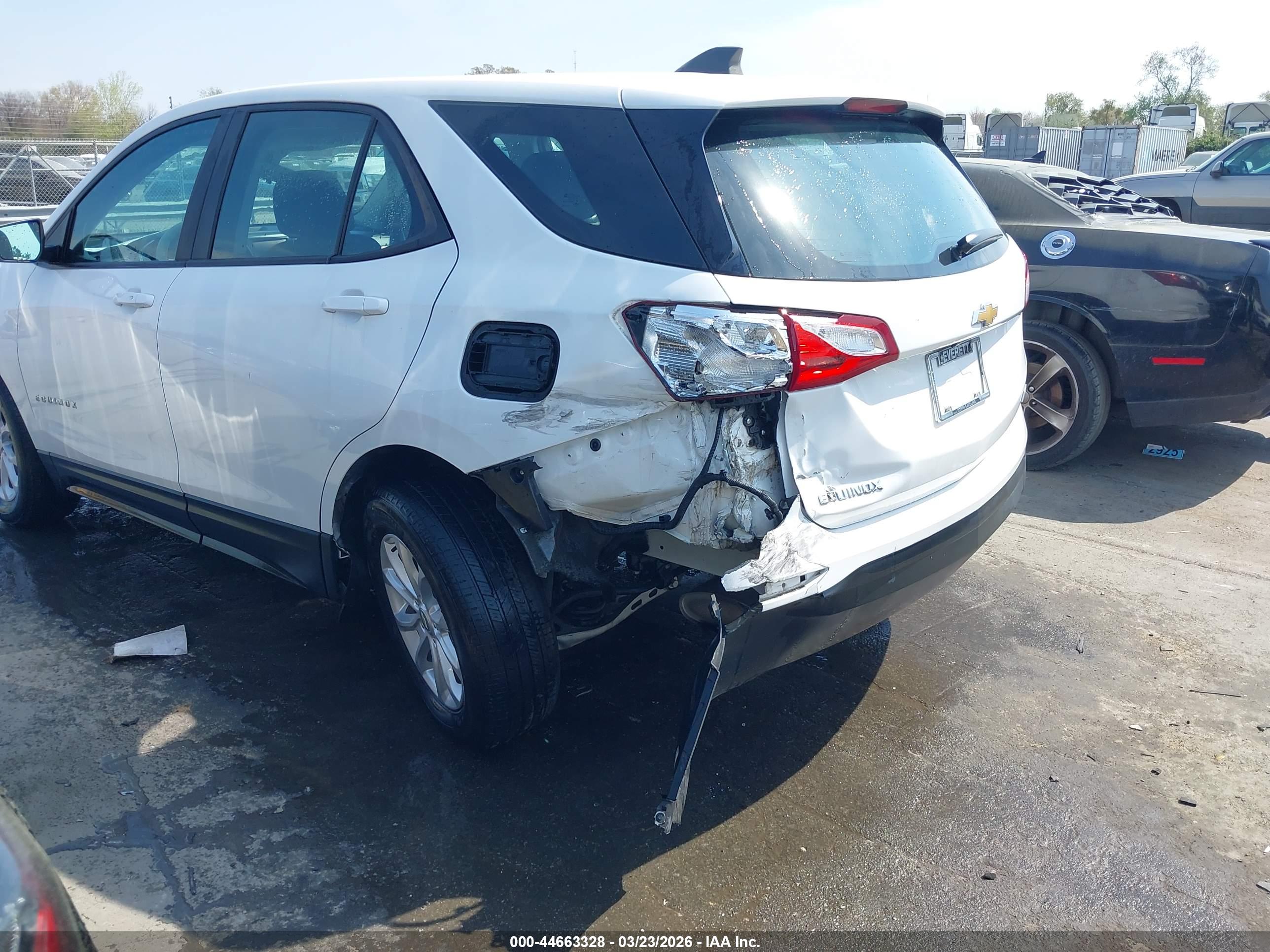 CHEVROLET EQUINOX image 6