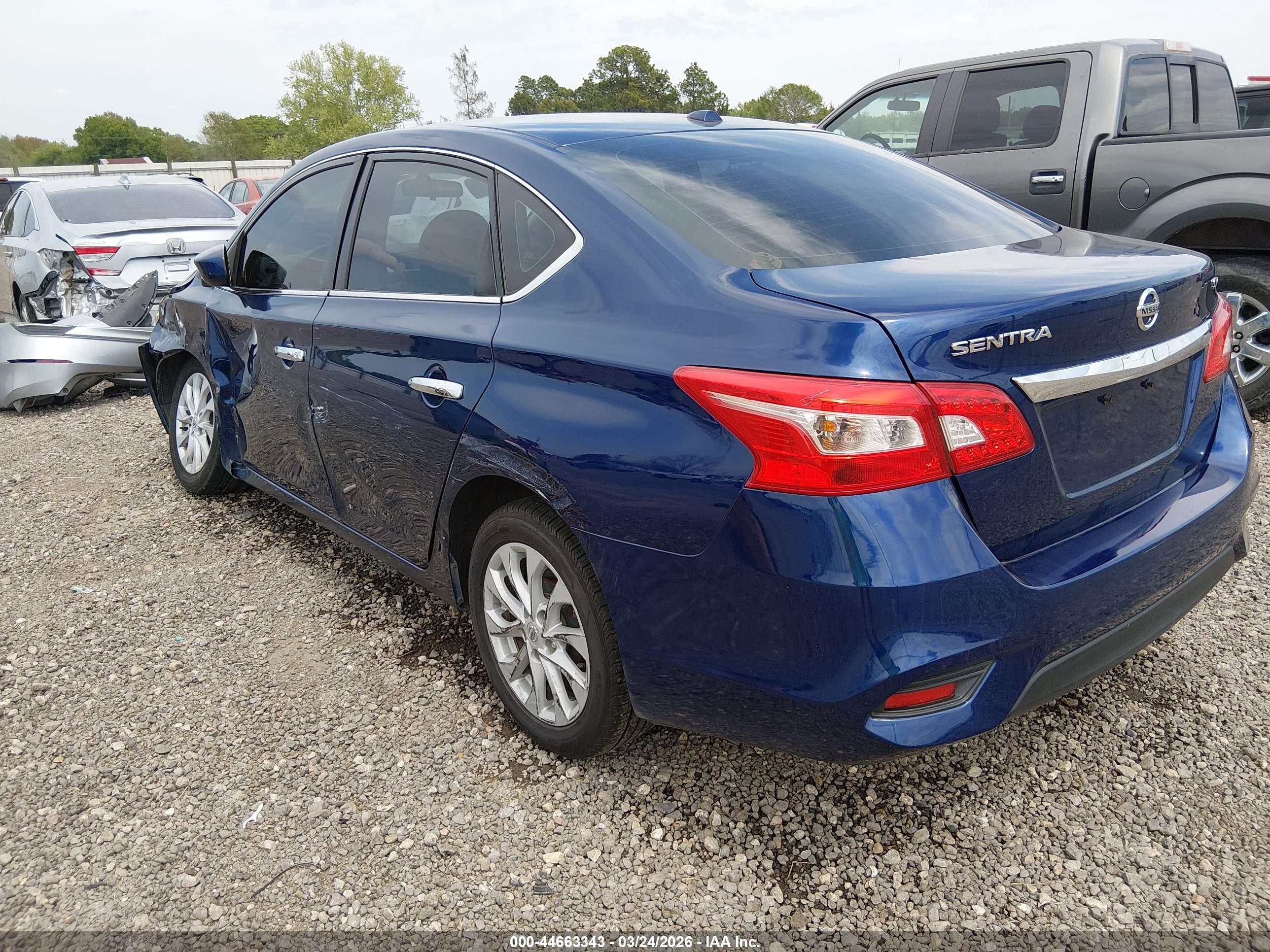 NISSAN SENTRA image 3