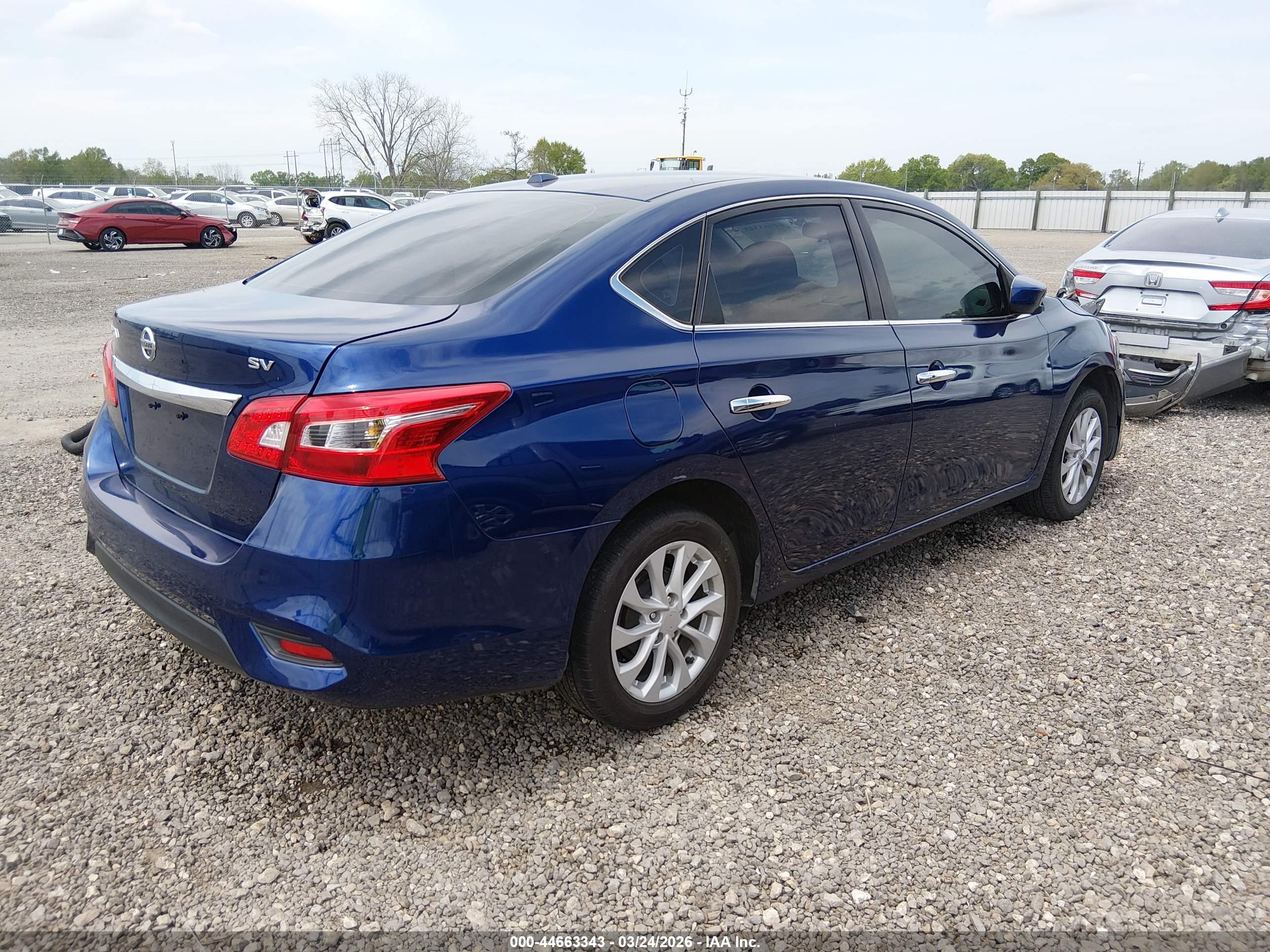 NISSAN SENTRA image 4