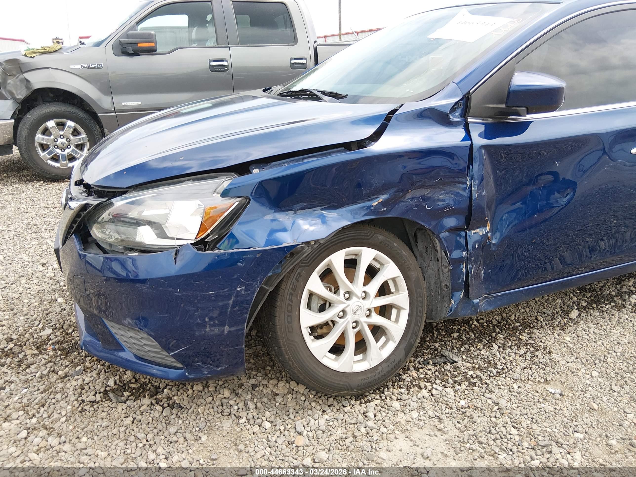 NISSAN SENTRA image 6