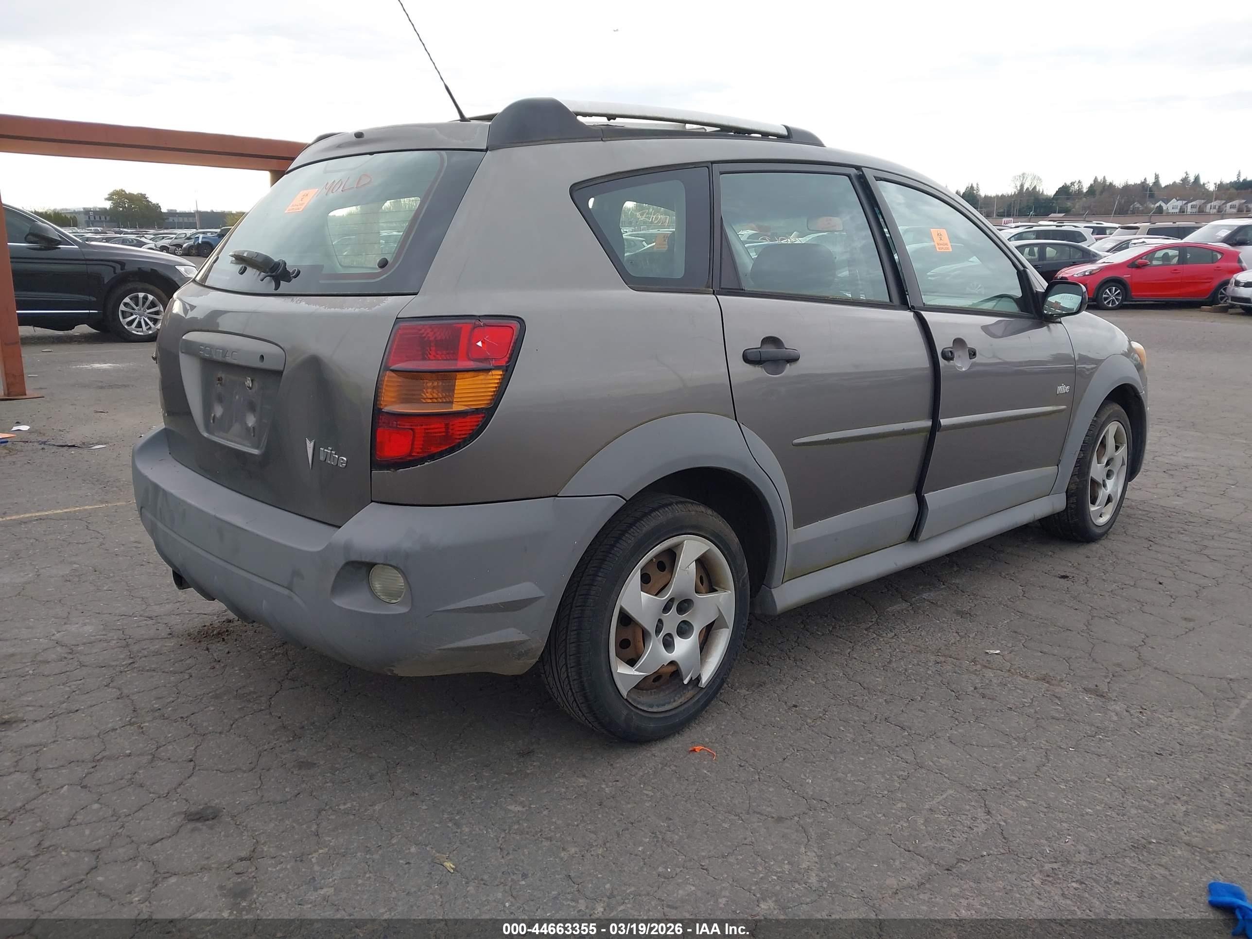 PONTIAC VIBE image 4