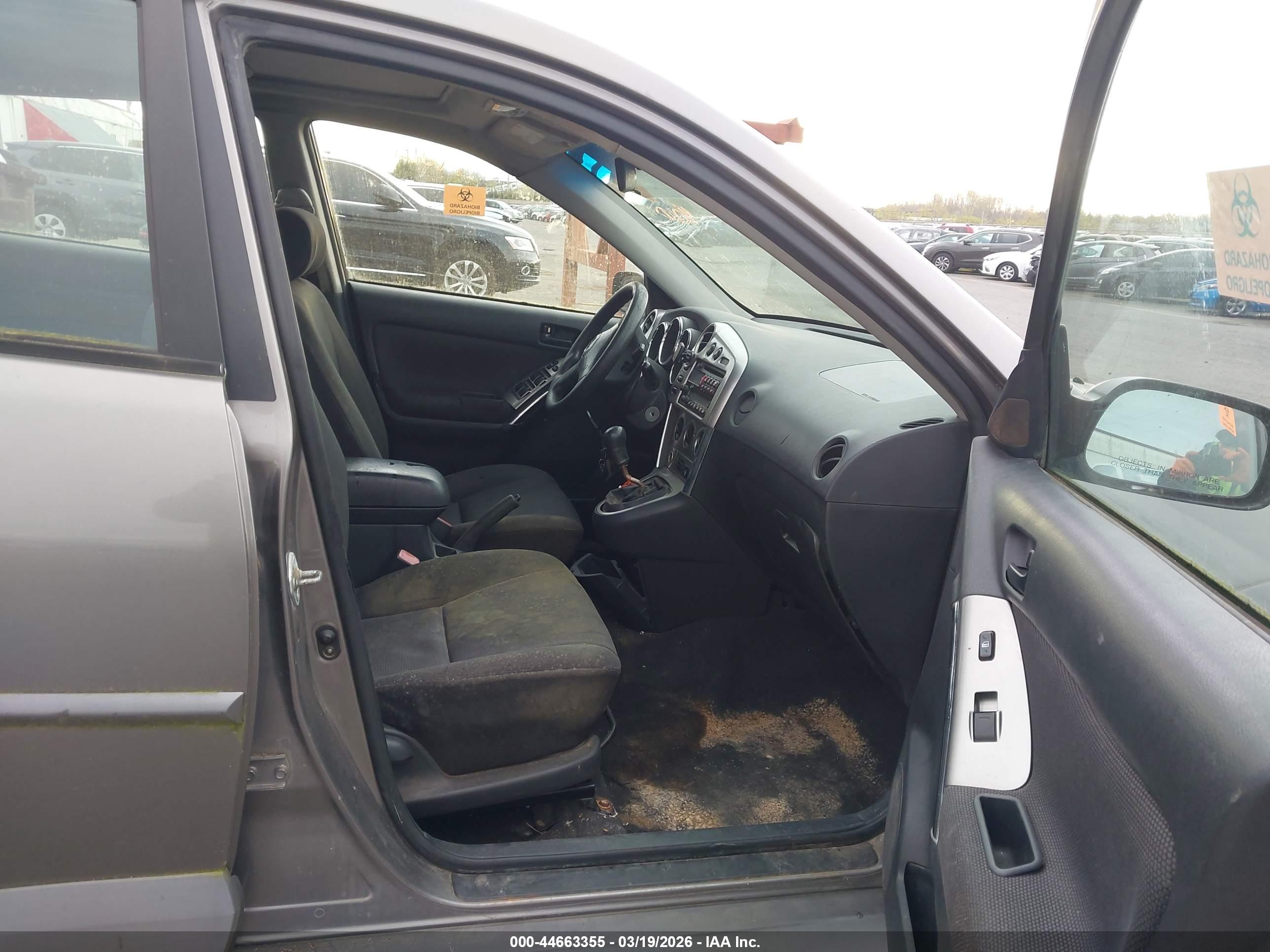 PONTIAC VIBE image 5