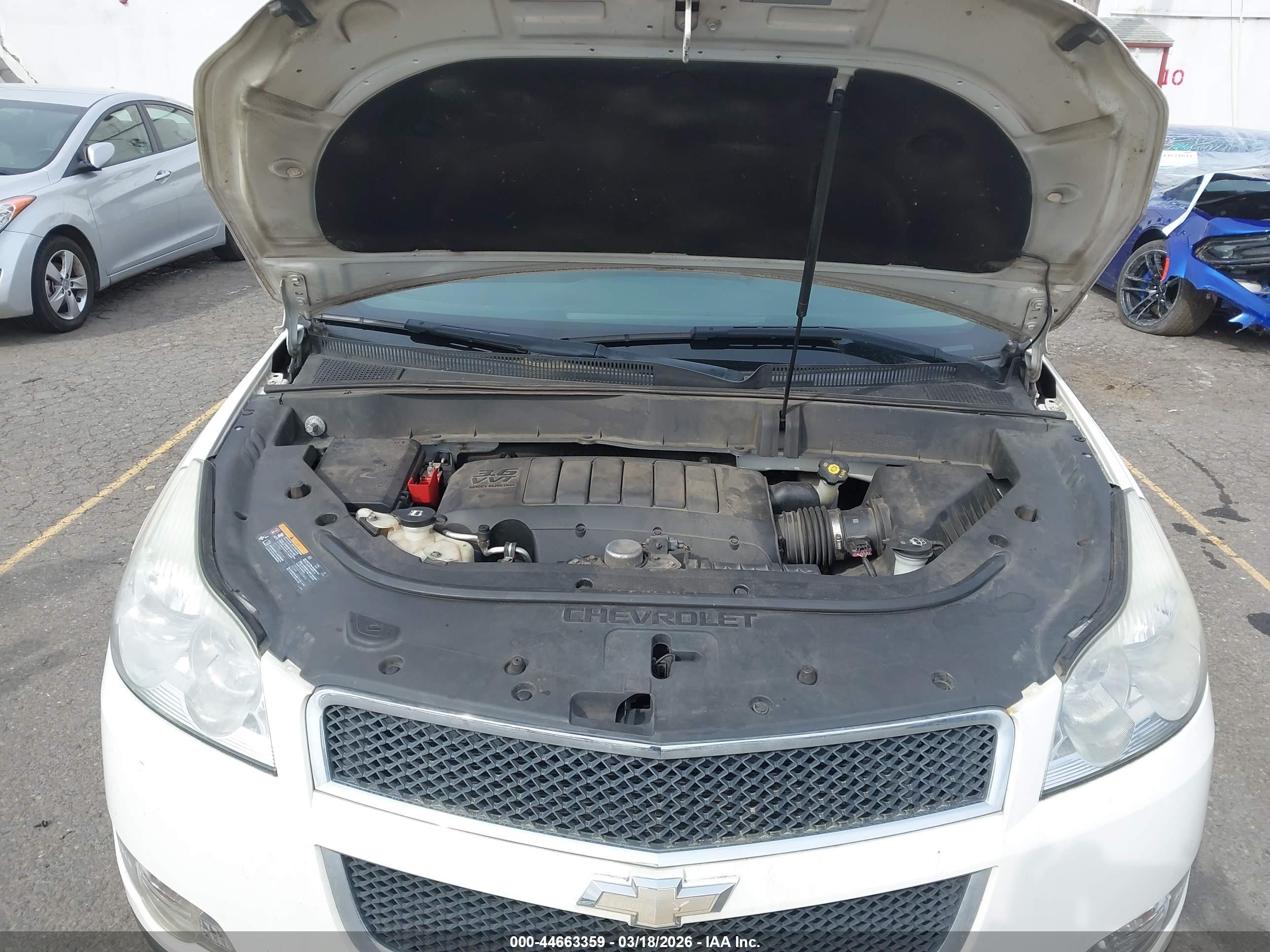 CHEVROLET TRAVERSE image 10