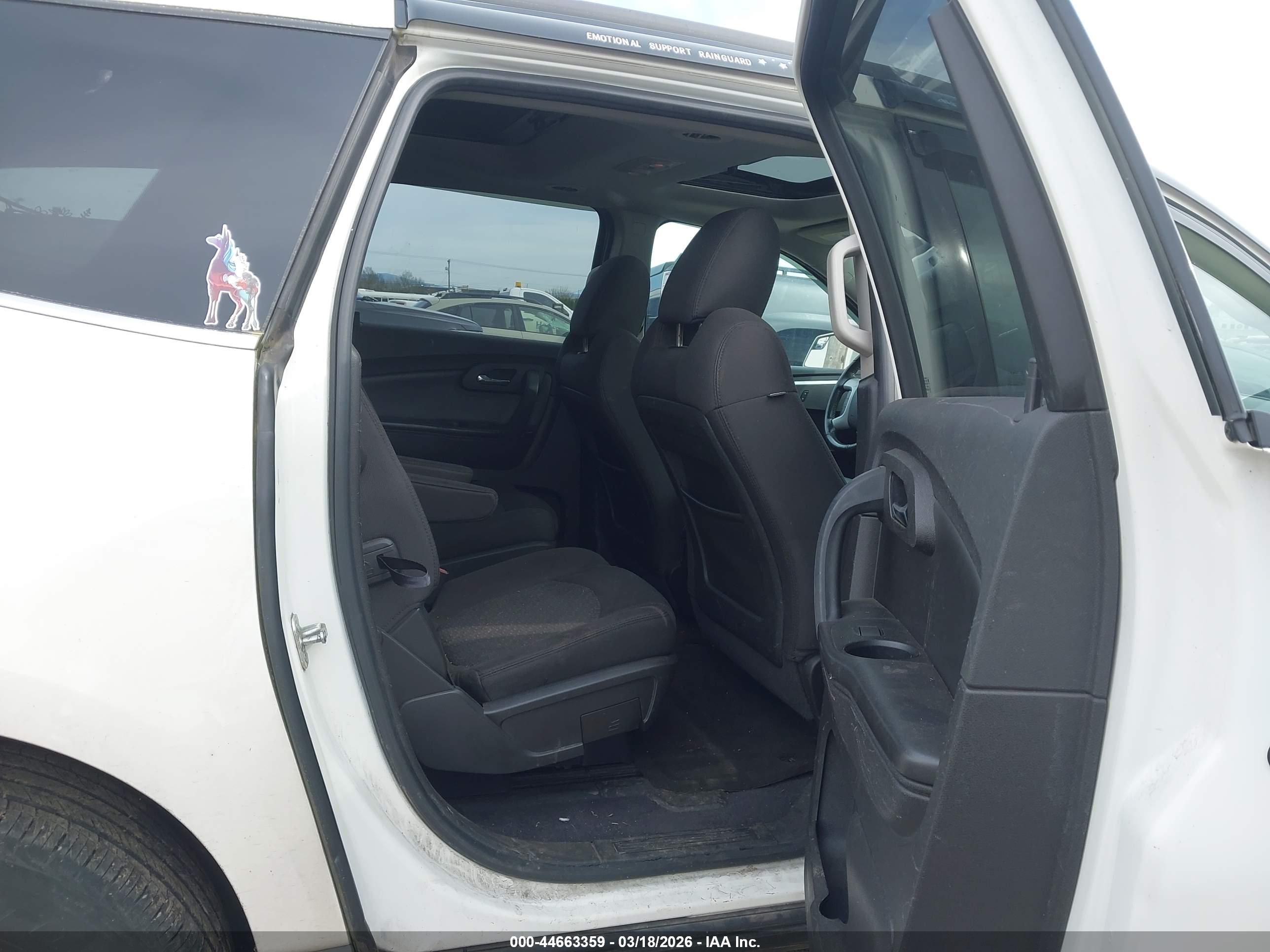 CHEVROLET TRAVERSE image 8