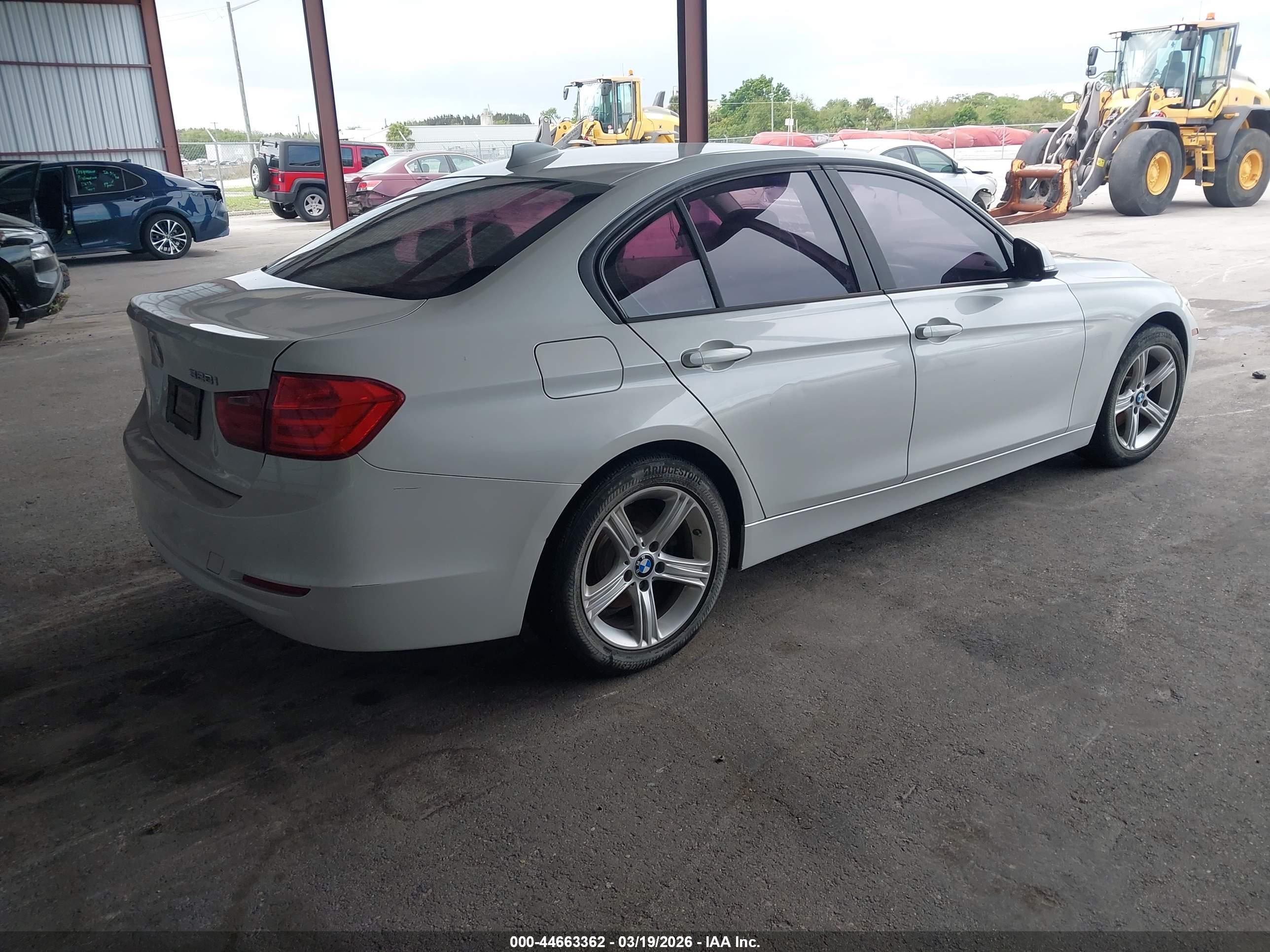 BMW 328I image 4