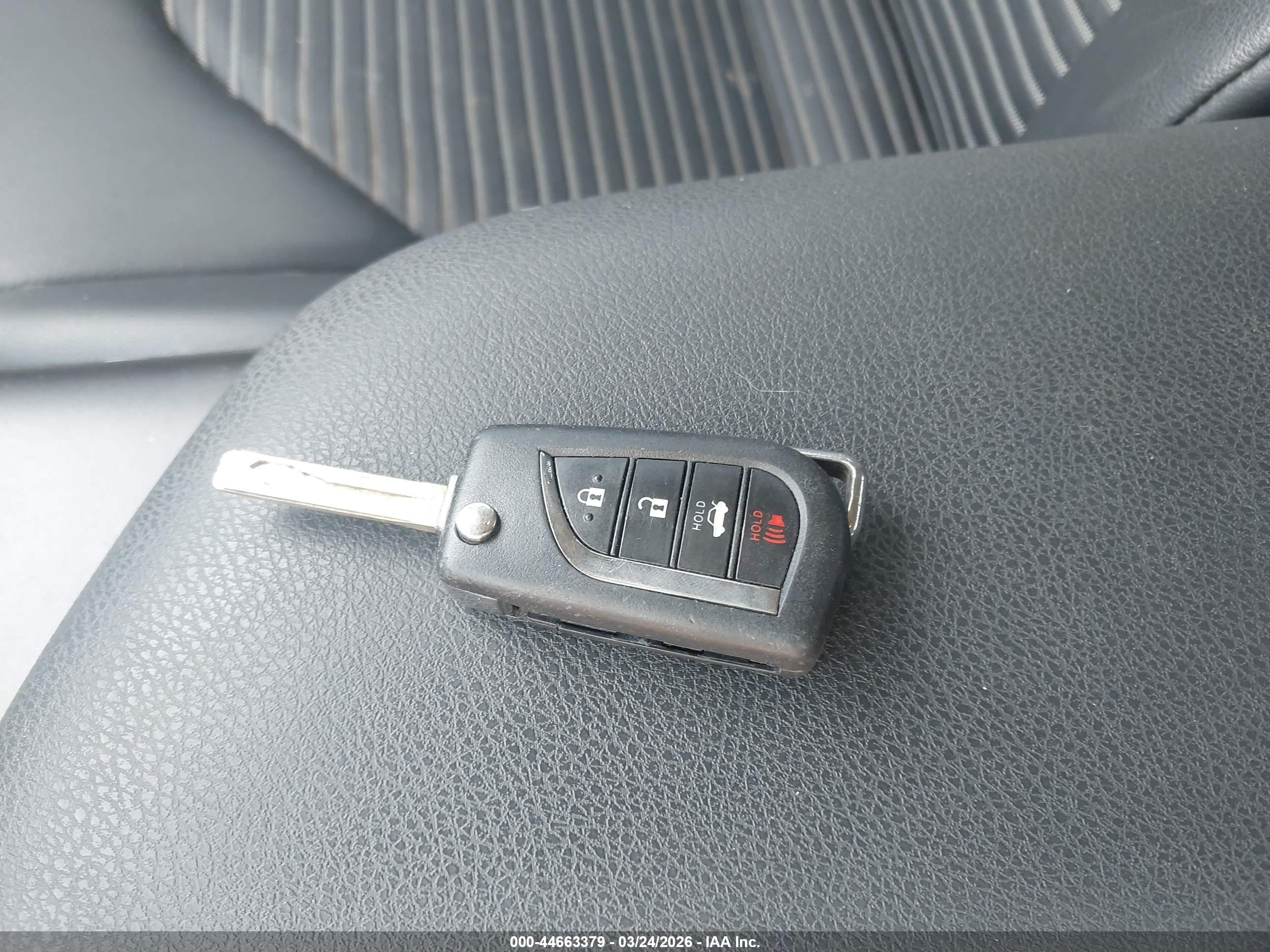 TOYOTA CAMRY image 11