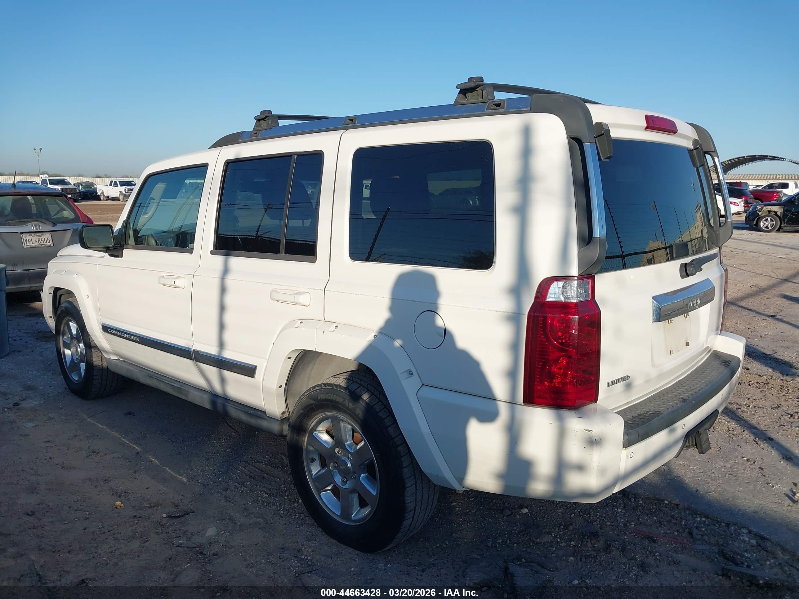 JEEP COMMANDER image 3