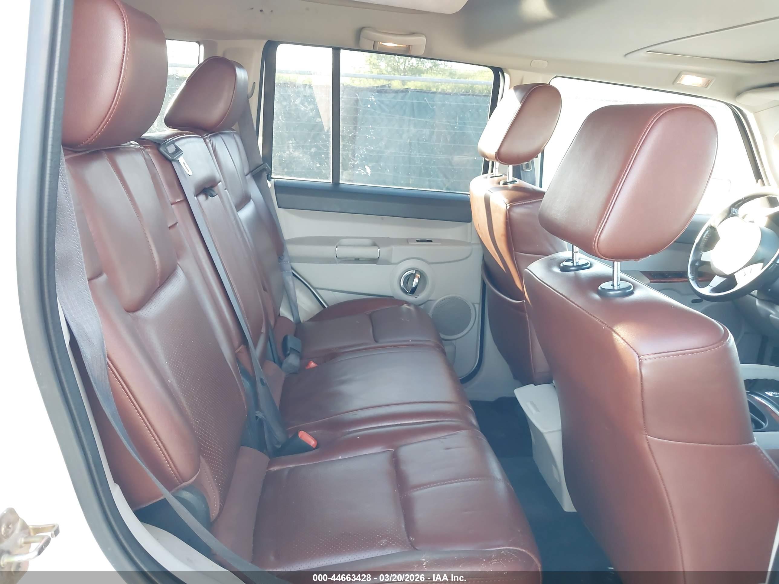JEEP COMMANDER image 8
