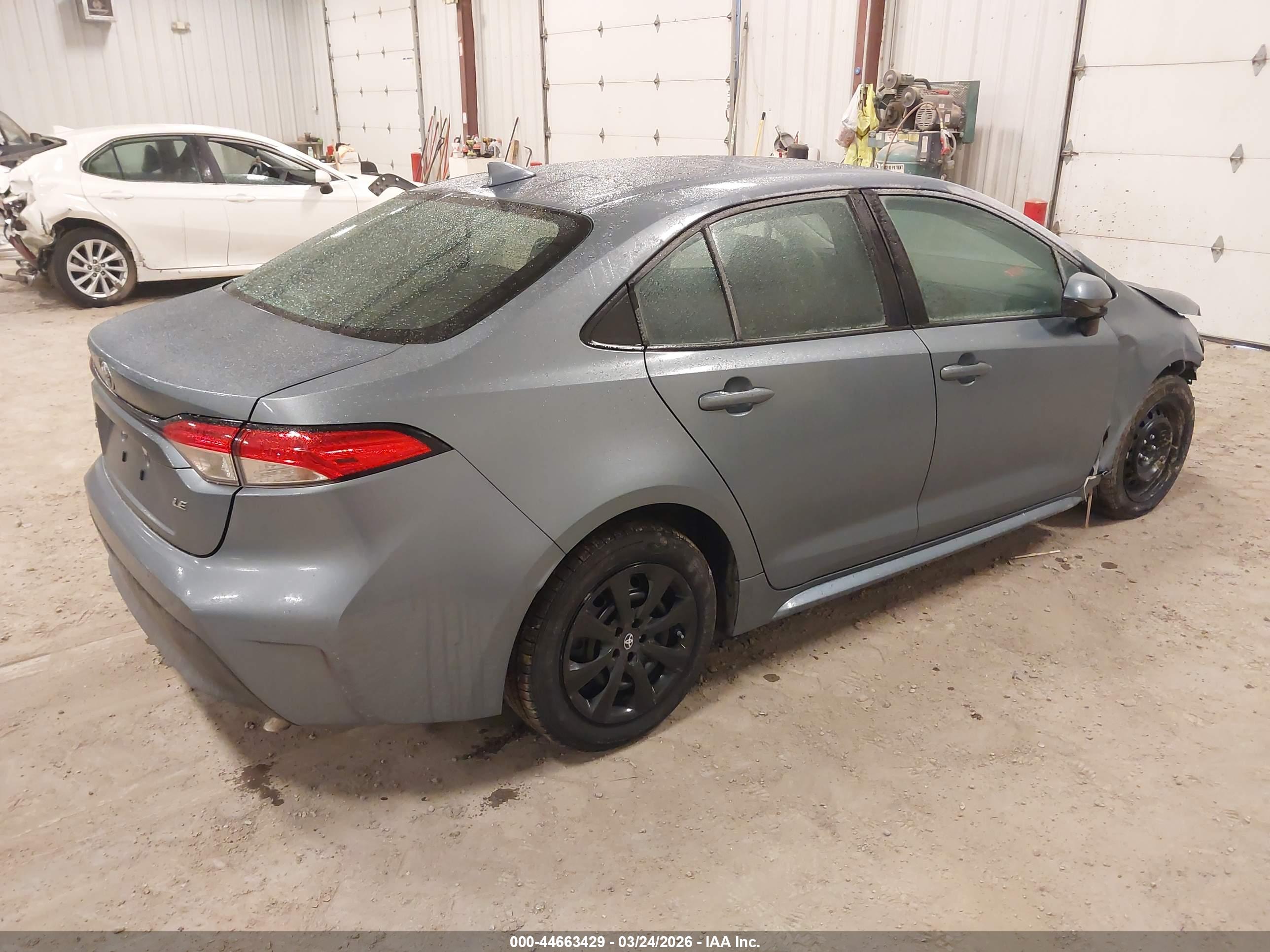 TOYOTA COROLLA image 4