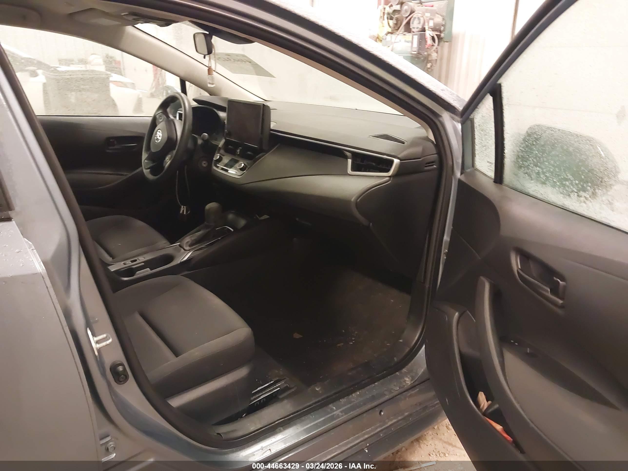 TOYOTA COROLLA image 5