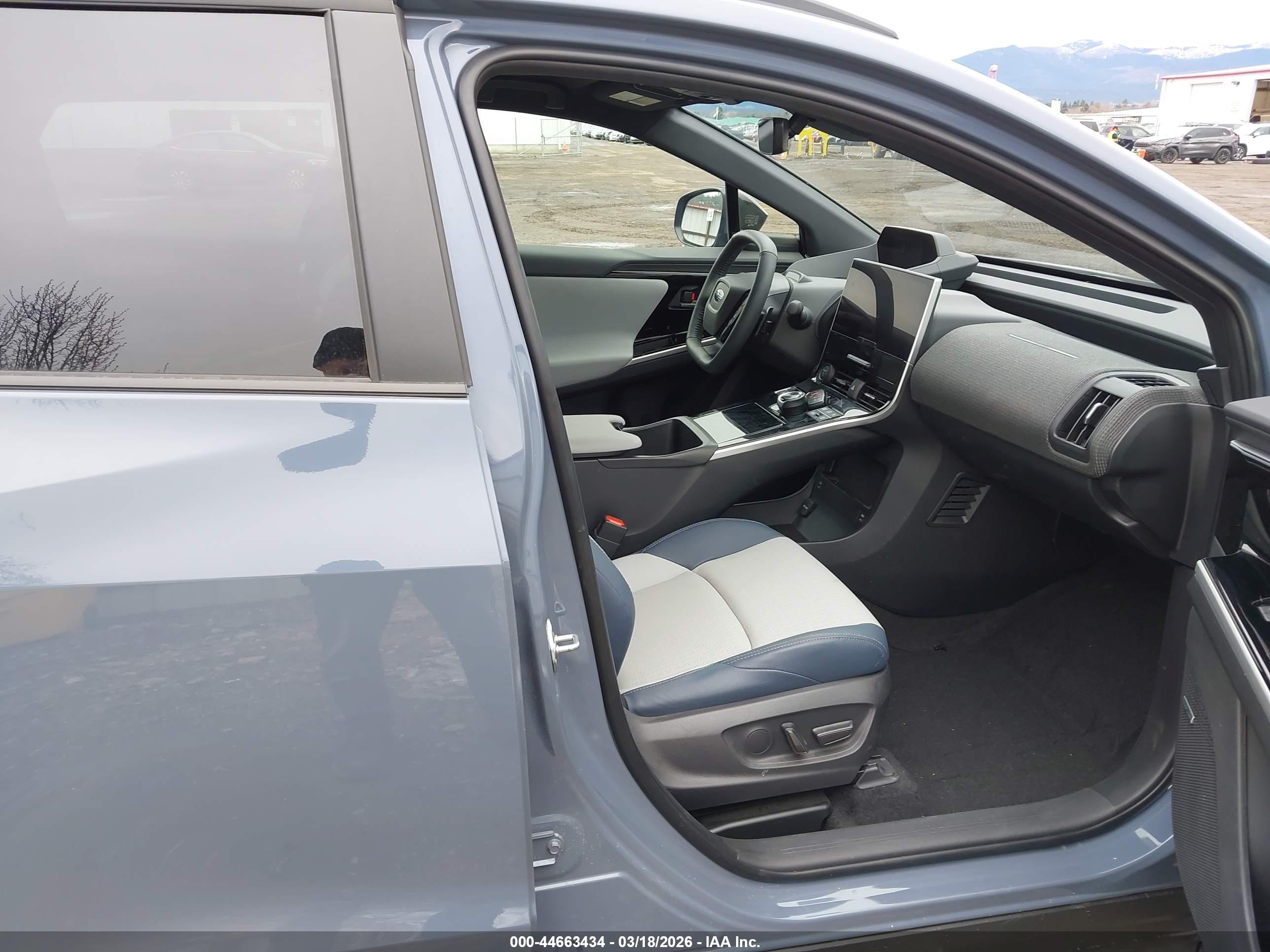 SUBARU SOLTERRA image 5