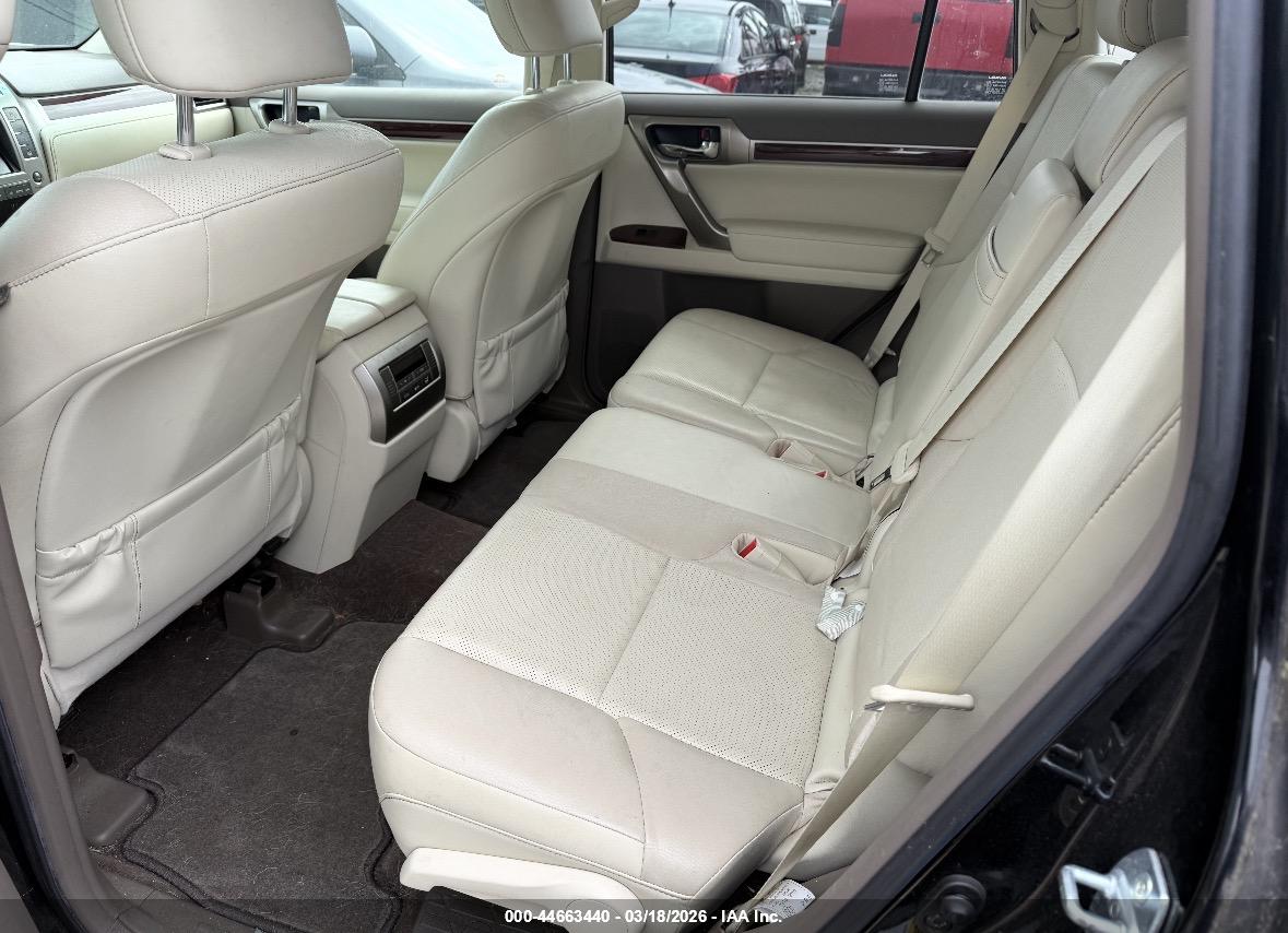 LEXUS GX image 8