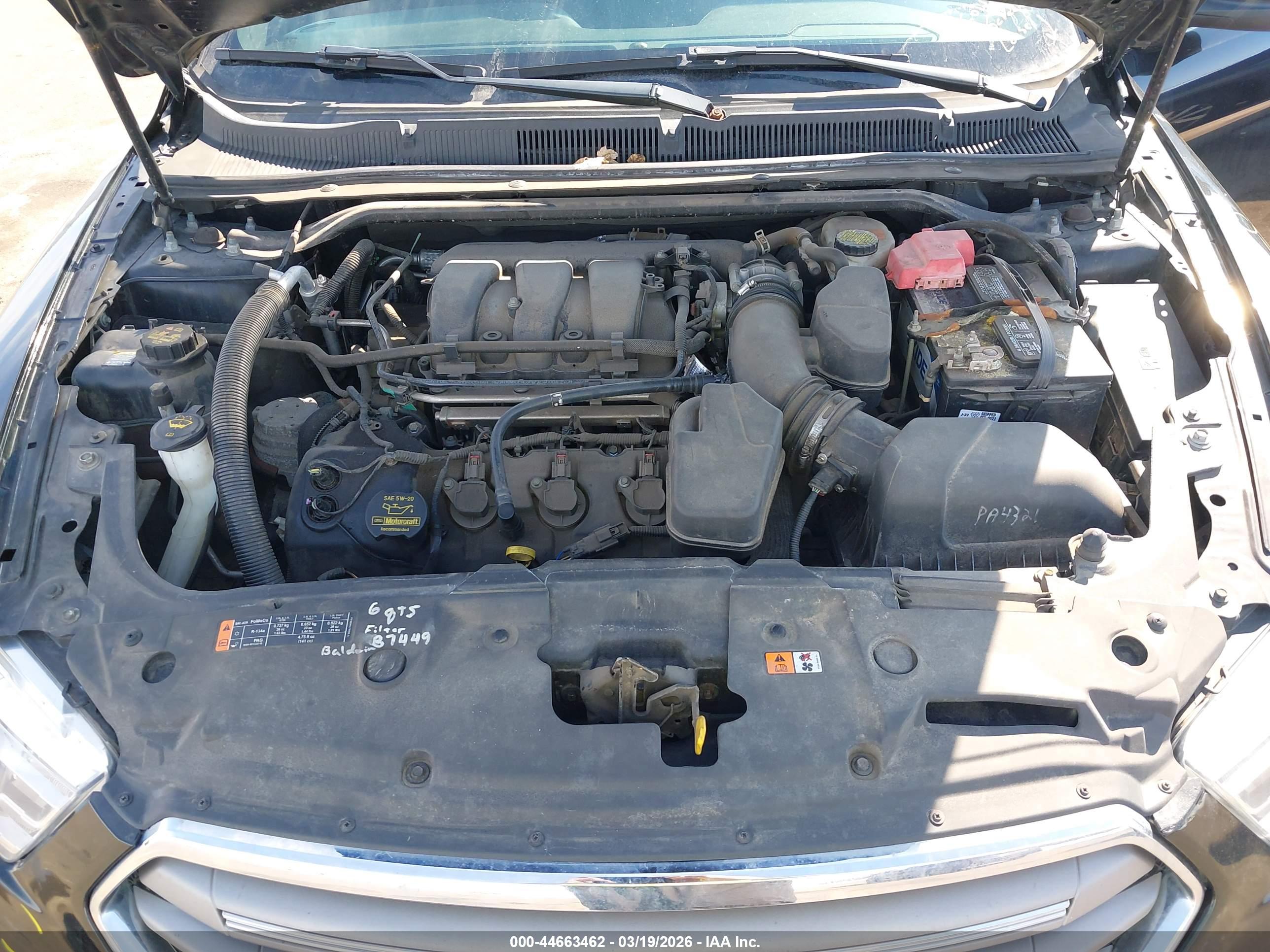 FORD TAURUS image 10