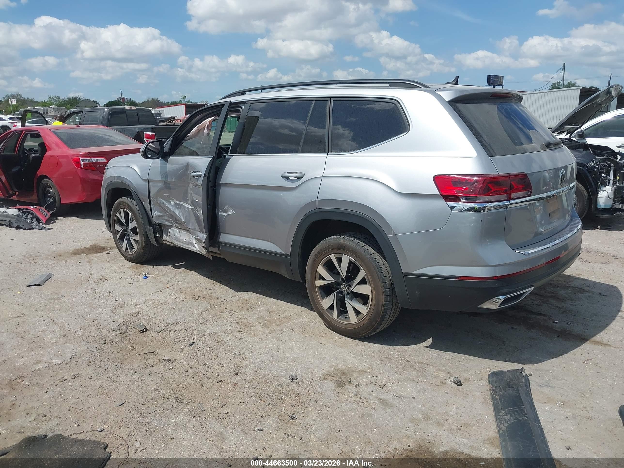 VOLKSWAGEN ATLAS image 3
